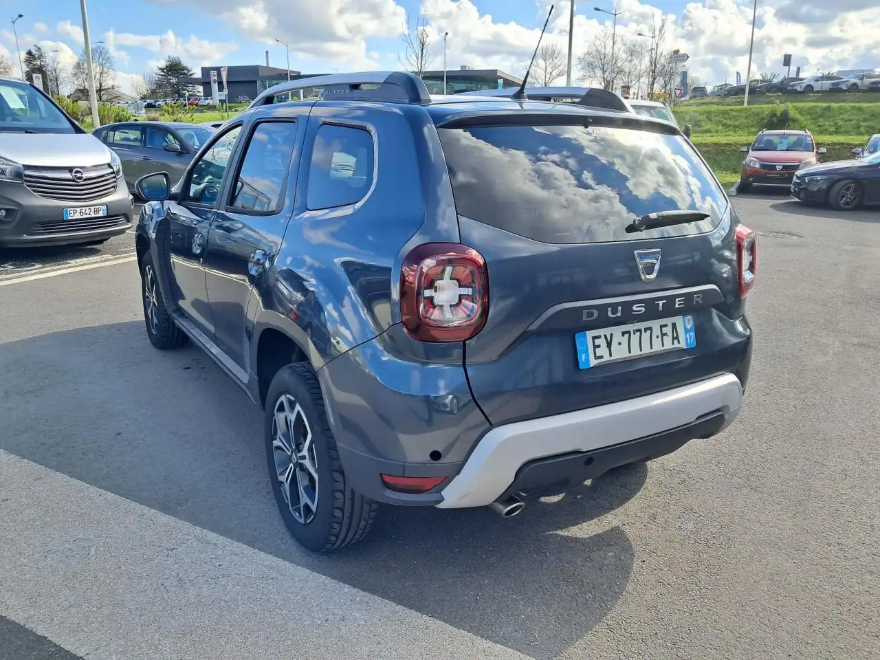 Dacia Duster — photo 5