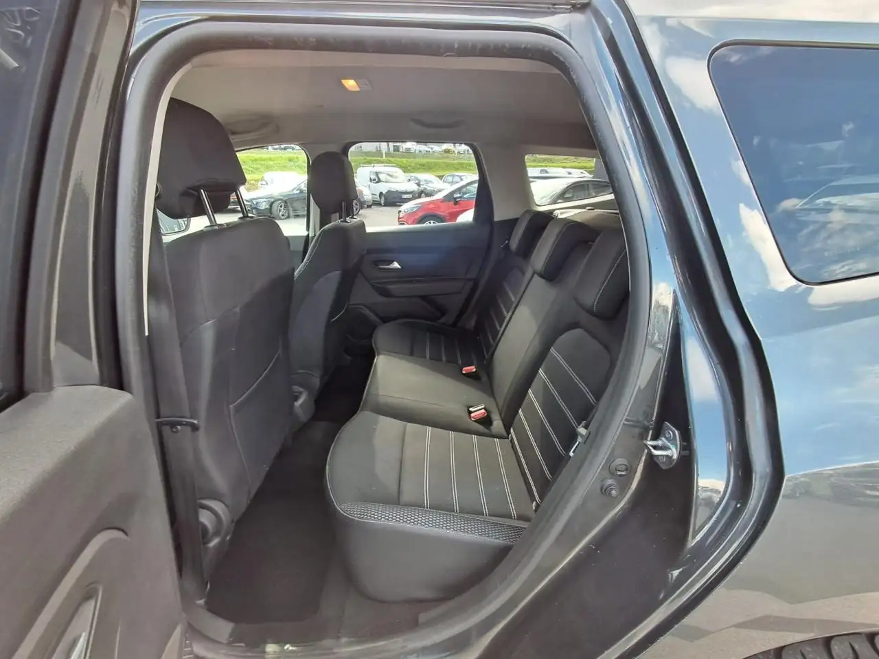 Dacia Duster — photo 8