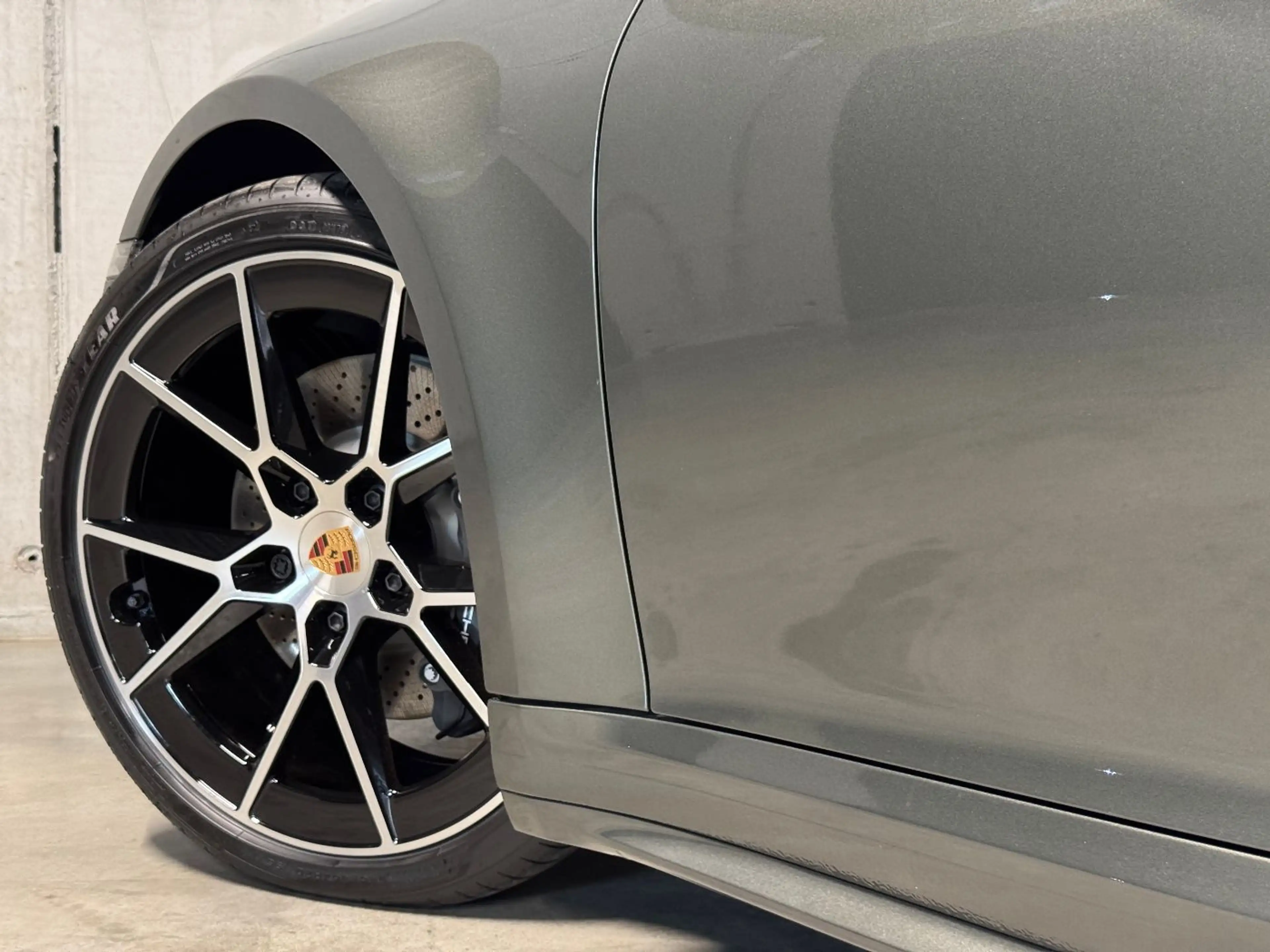 Porsche 992 (911) Carrera T | SportDesign Paket | BOSE | — photo 7