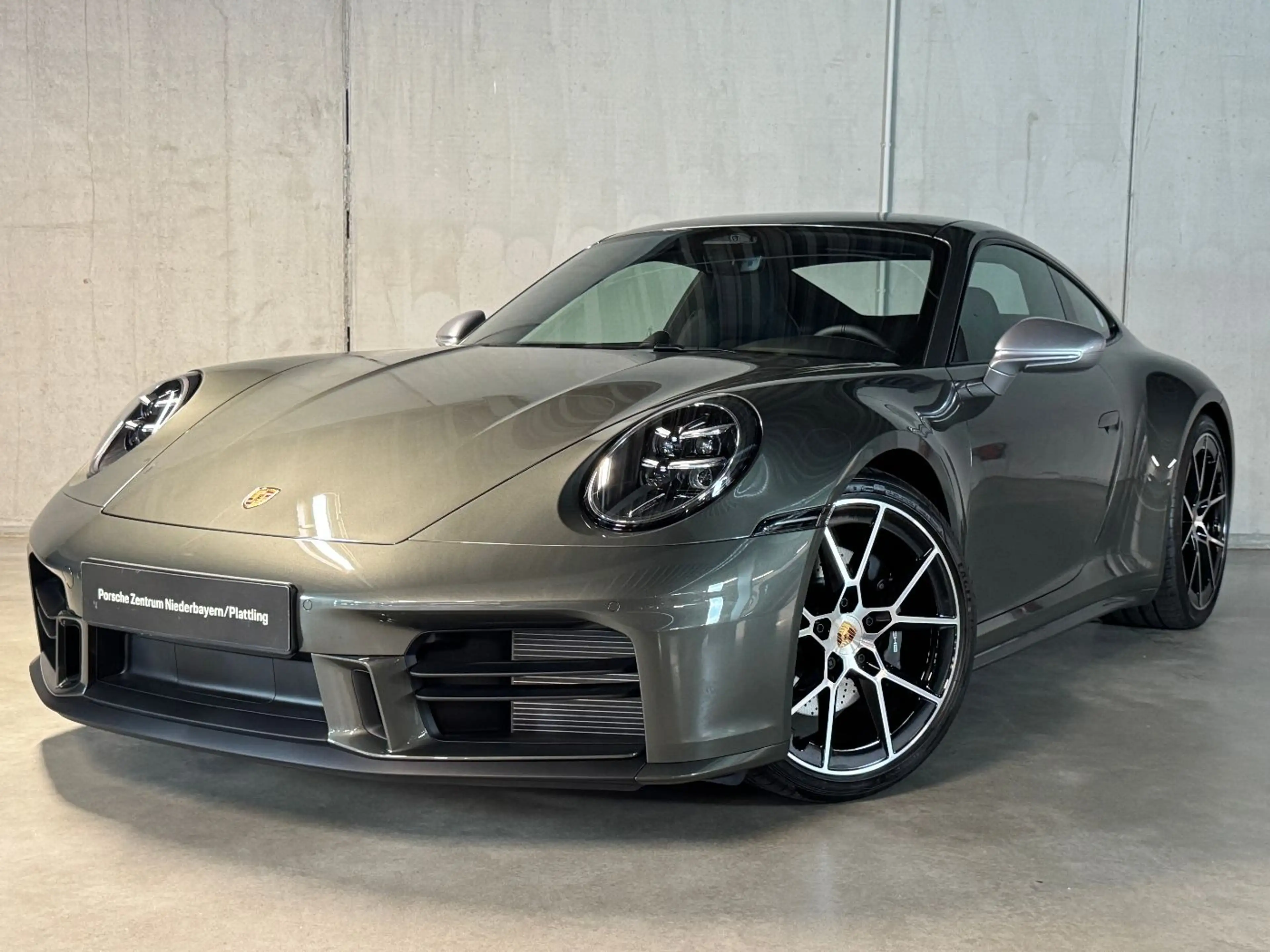 Porsche 992 (911) Carrera T | SportDesign Paket | BOSE | — photo 2