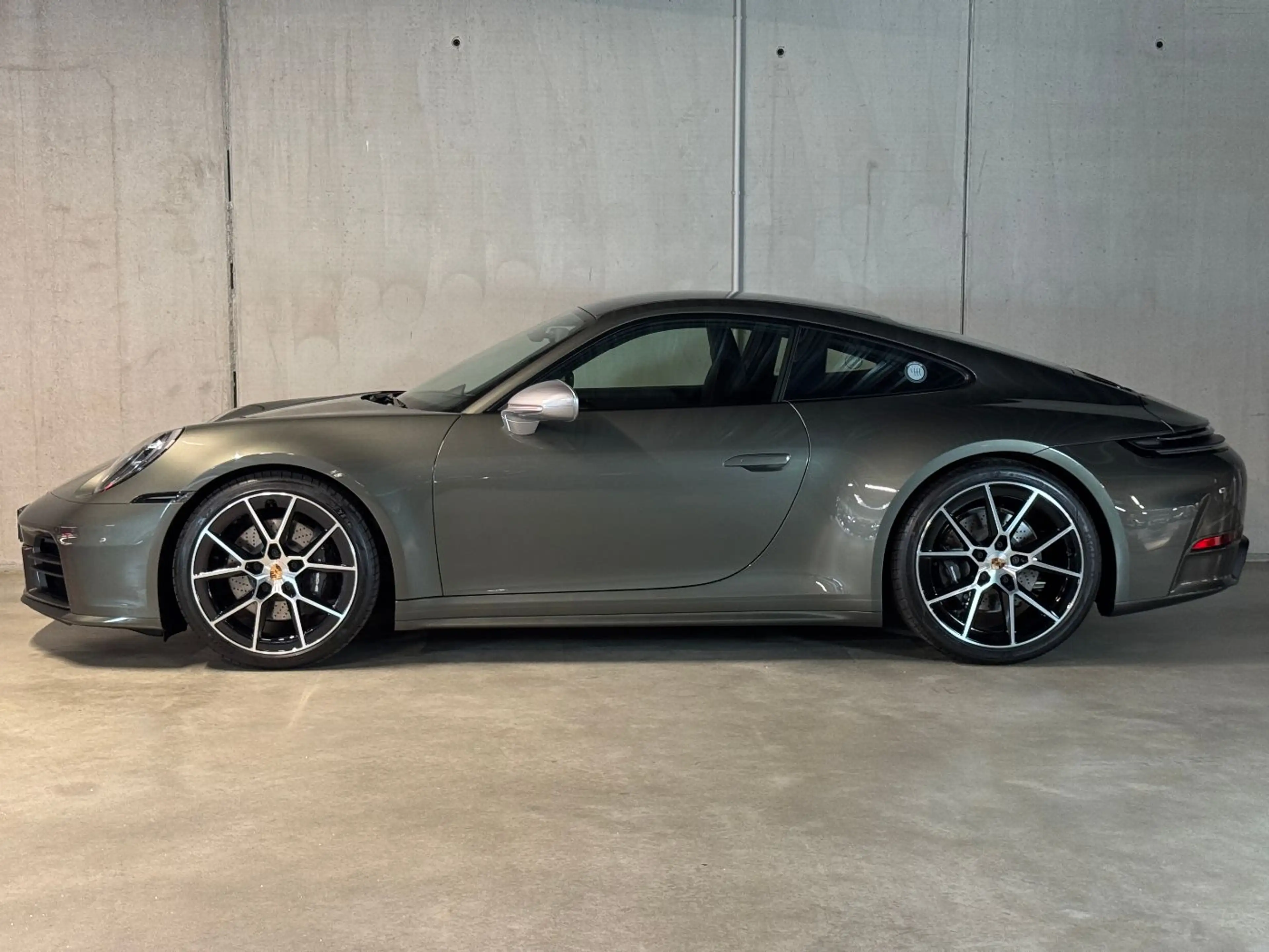 Porsche 992 (911) Carrera T | SportDesign Paket | BOSE | — photo 3