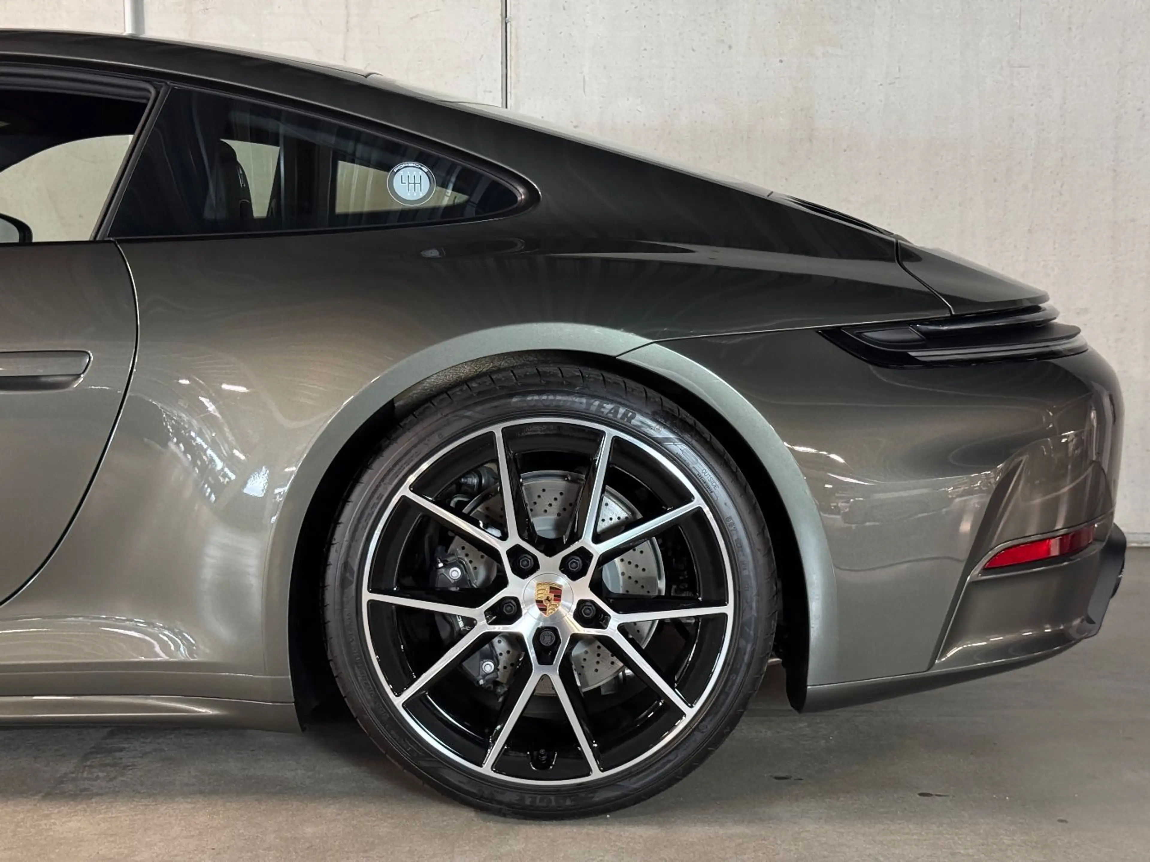 Porsche 992 (911) Carrera T | SportDesign Paket | BOSE | — photo 10