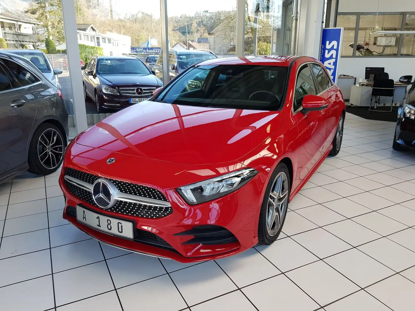 Mercedes-Benz A 180 AMG LED RÜCKFAHRKAMERA SPUR PTS TEMPO Rood - 1