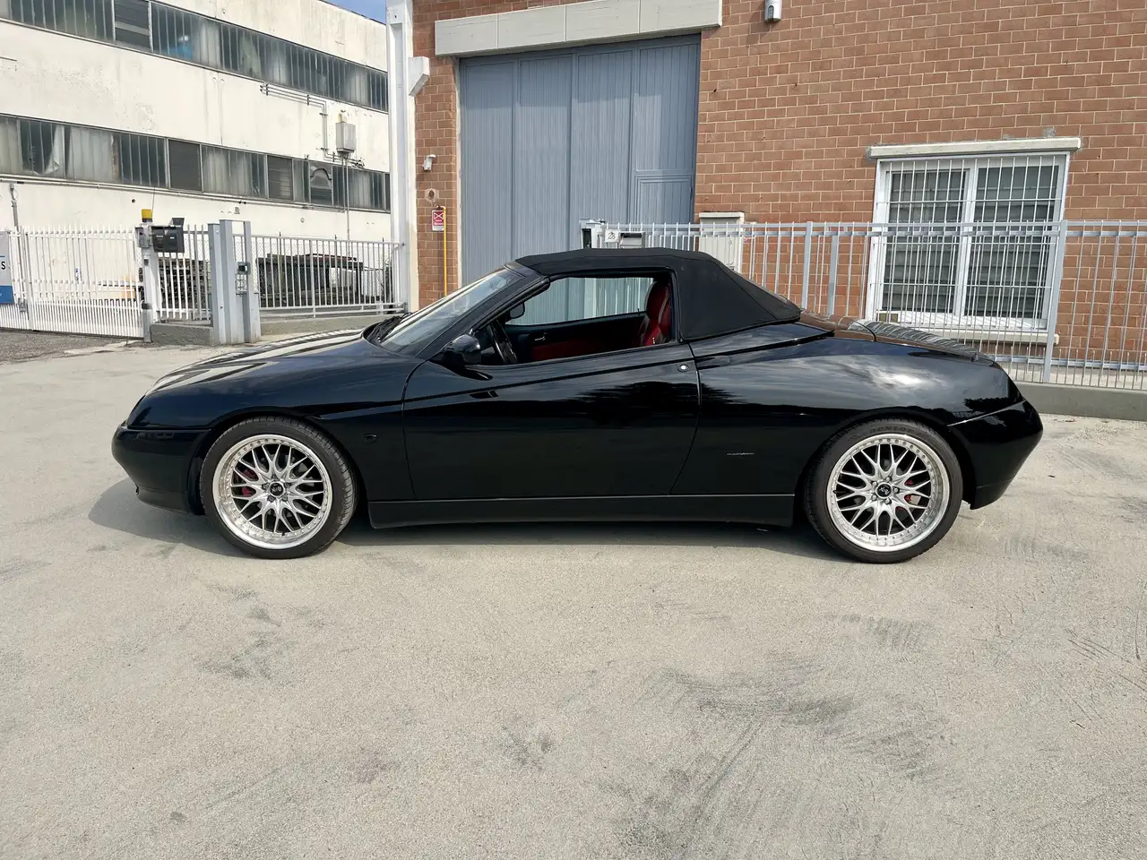 Alfa Romeo Spider 3.0 12v Lusso capote elettrica, foto 2