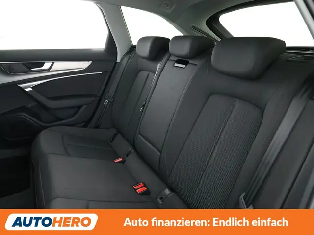 Audi A6 view 14