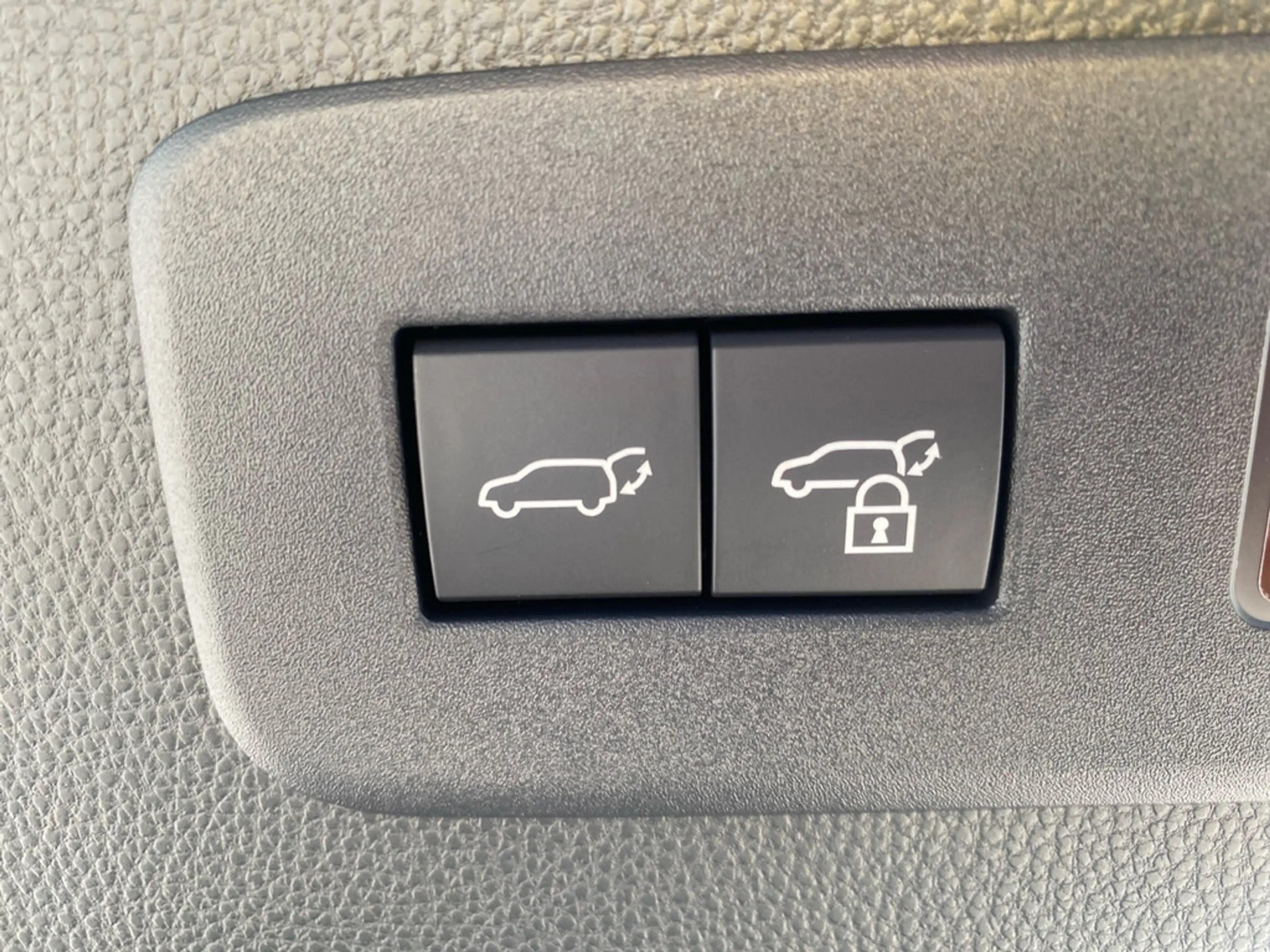 Toyota Land Cruiser 2.8 AWD Executive ACC LED 360° — photo 14