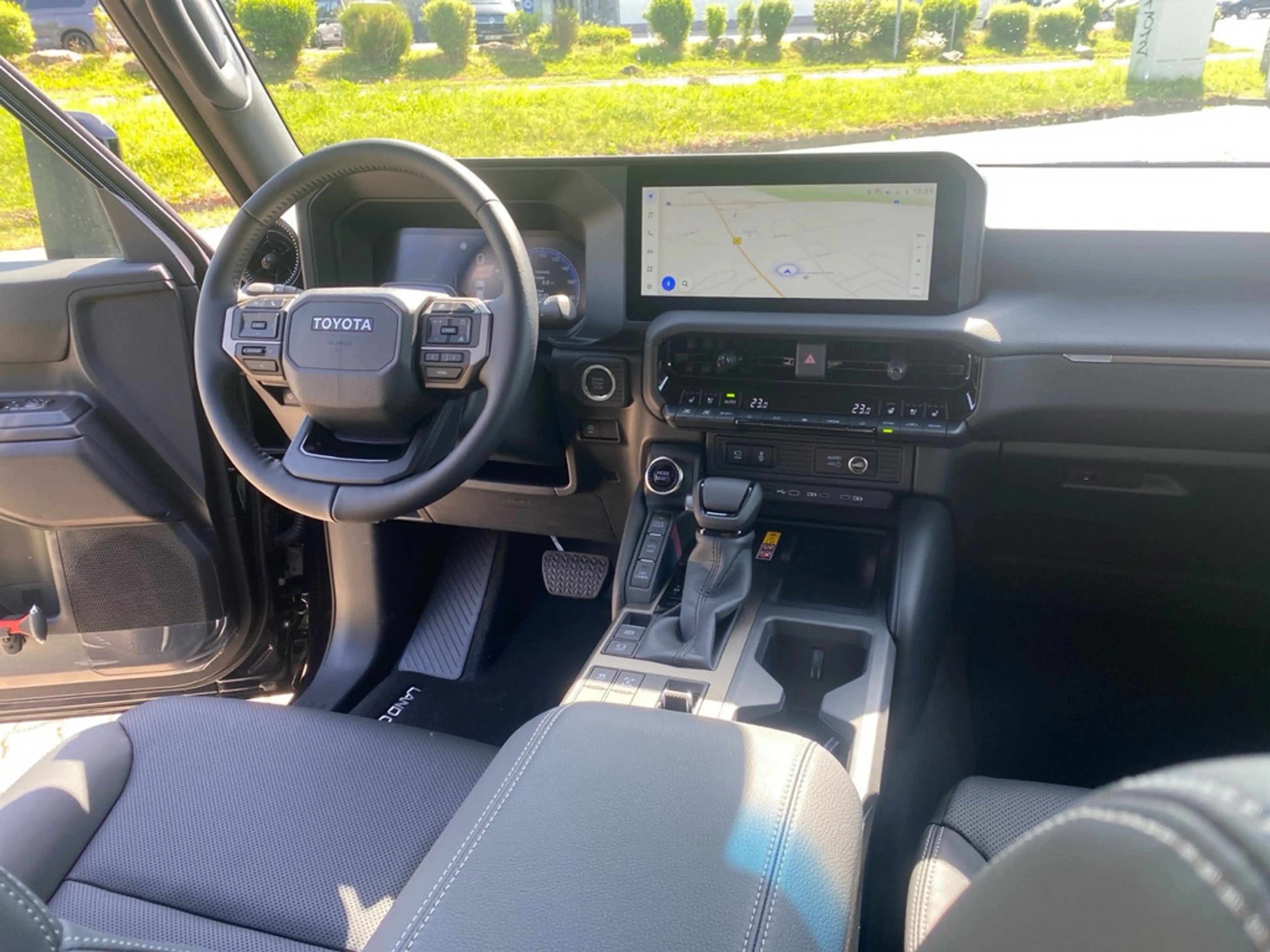Toyota Land Cruiser 2.8 AWD Executive ACC LED 360° — photo 12