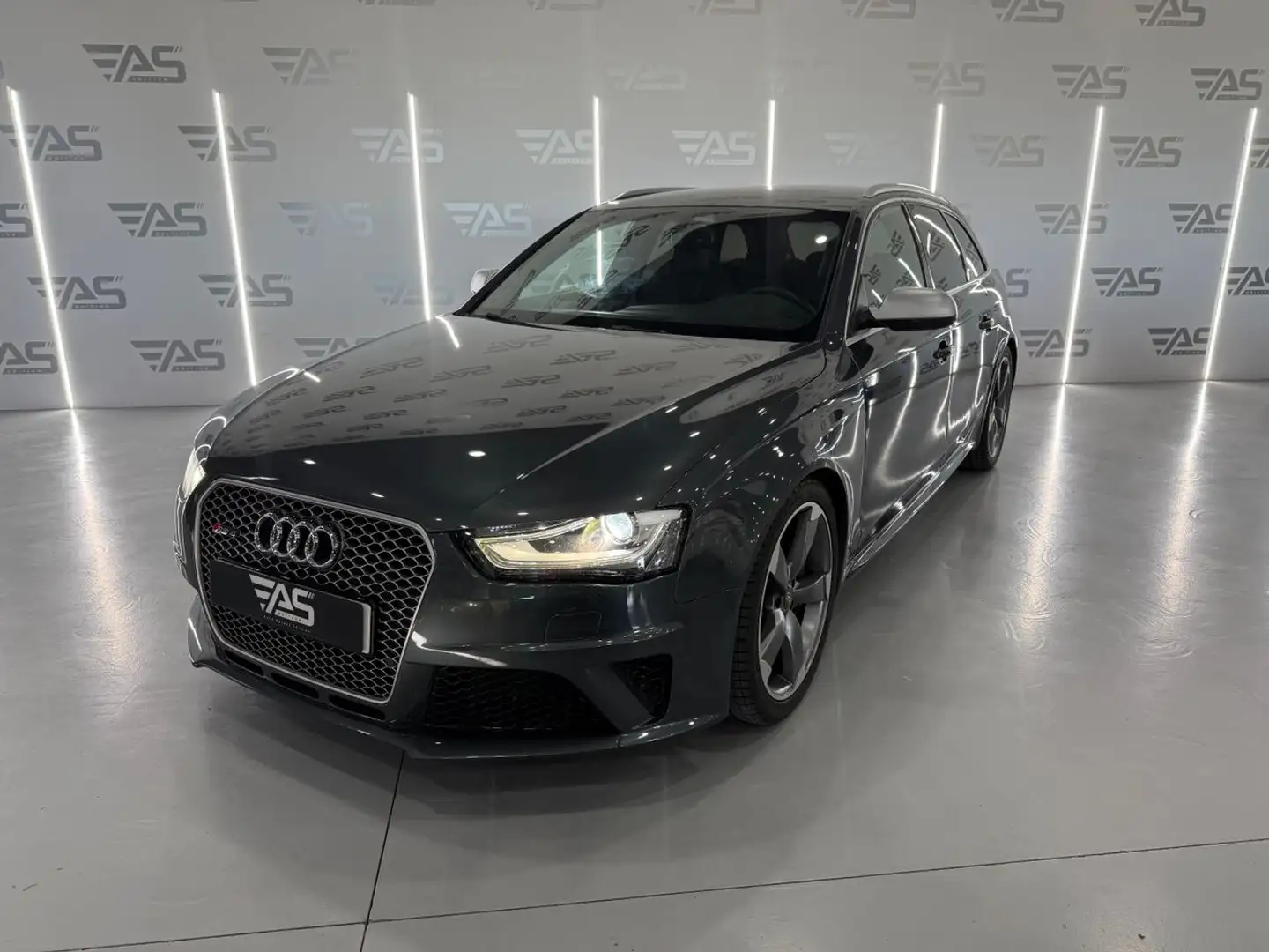 Audi RS4 Avant 4.2 FSI 450cv quattro Gris - 1