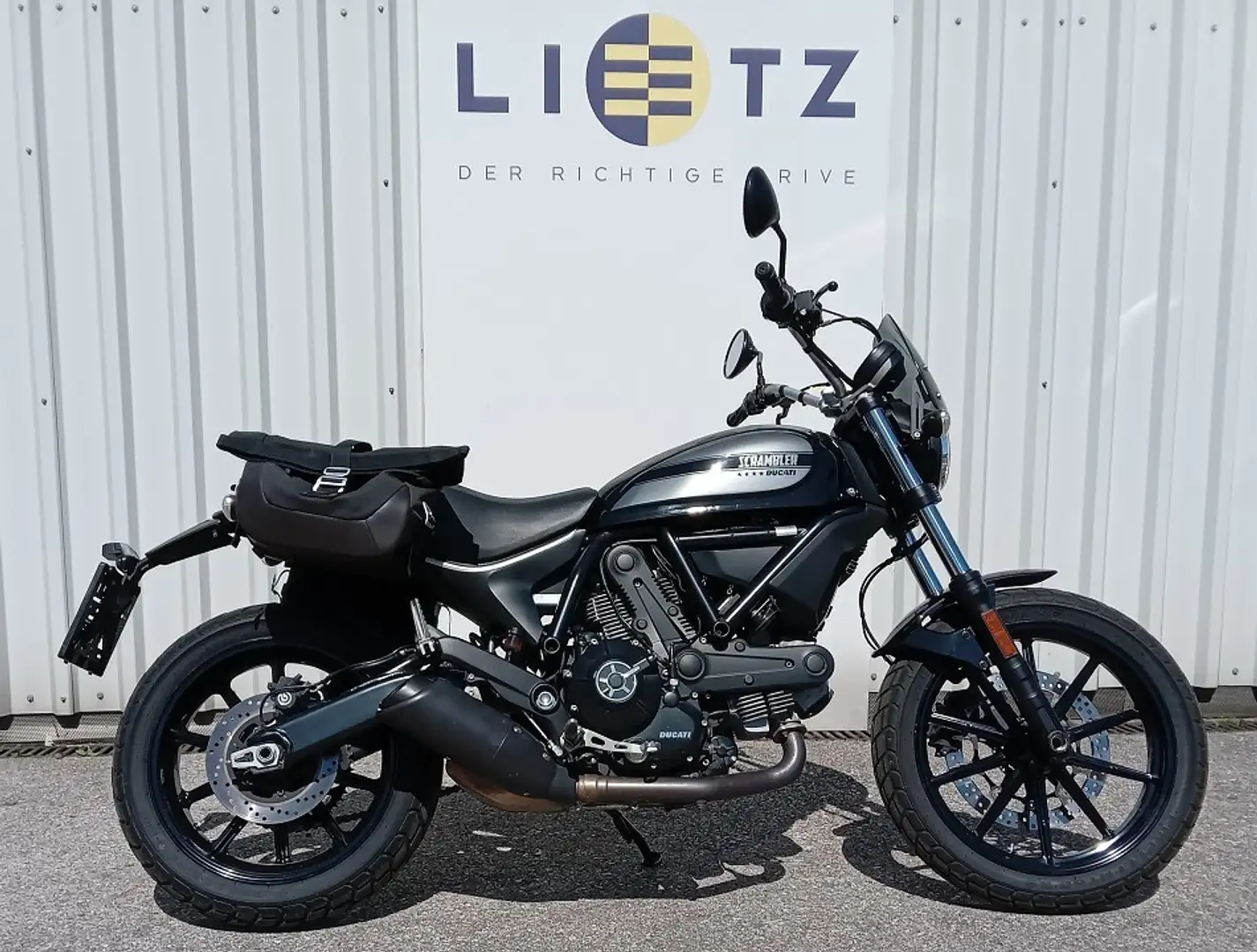 Ducati Scrambler Scrambler 400 Schwarz - 1