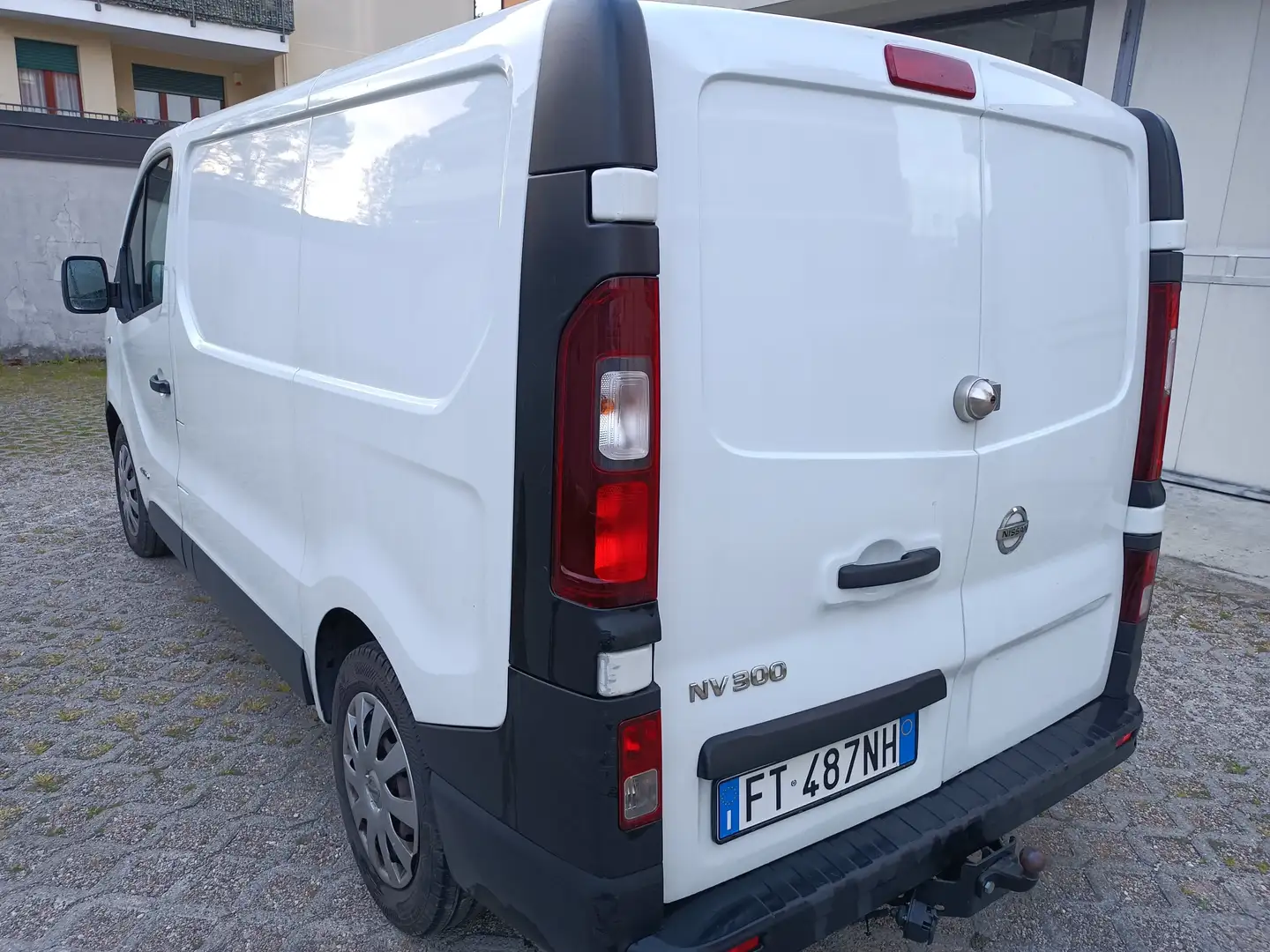 Nissan NV300 Con gancio traino, portapacchi Bianco - 2