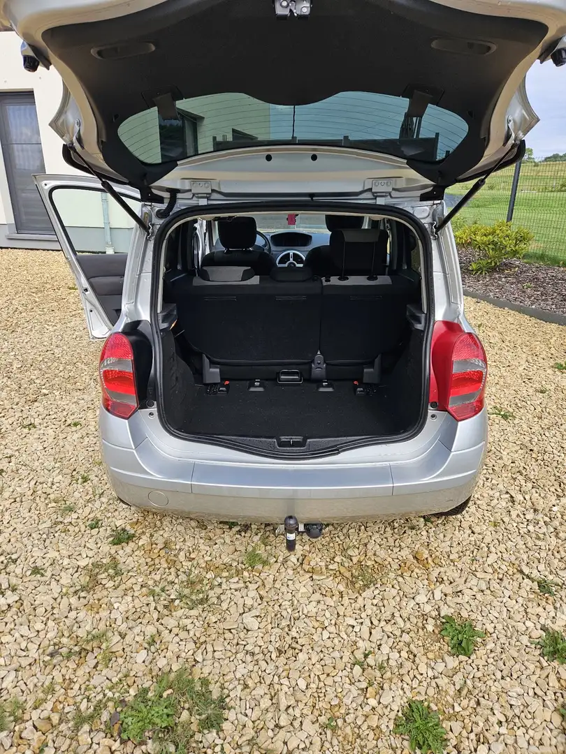 Renault Modus 1.6i Pack - 1