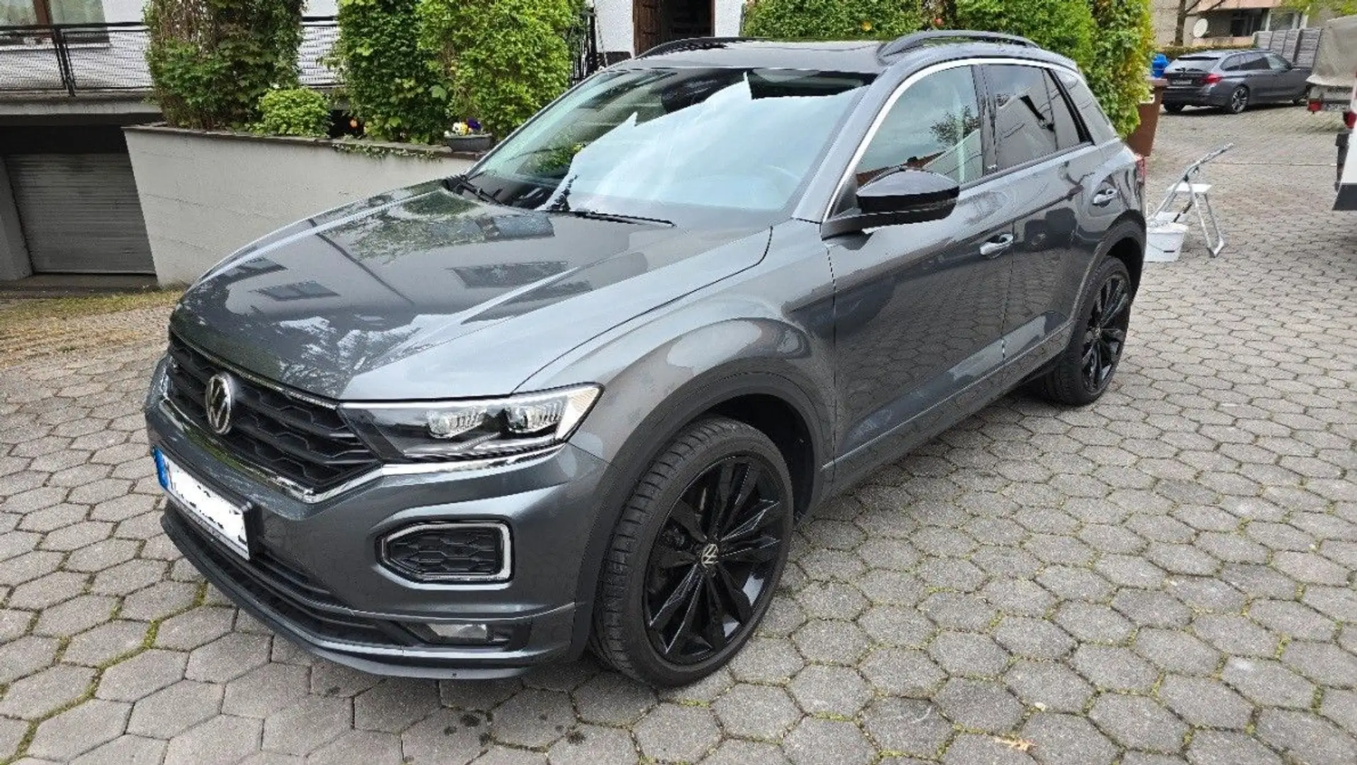 Volkswagen T-Roc R line PANO/KAM/ACC/19"/KEYLESS/TOP Grau - 1