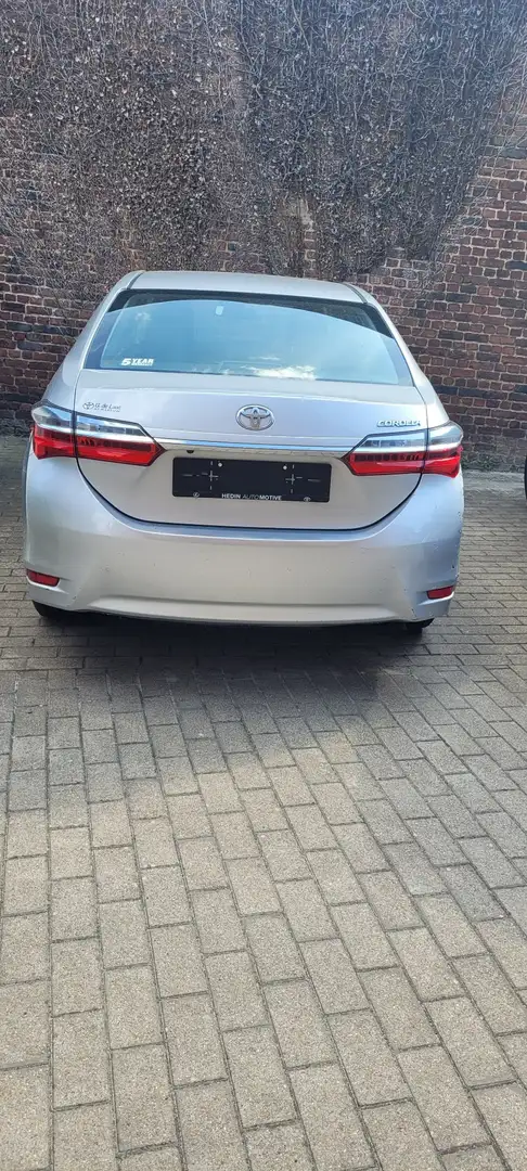 Toyota Corolla 1.4i VVT-i Luna Pack - 1