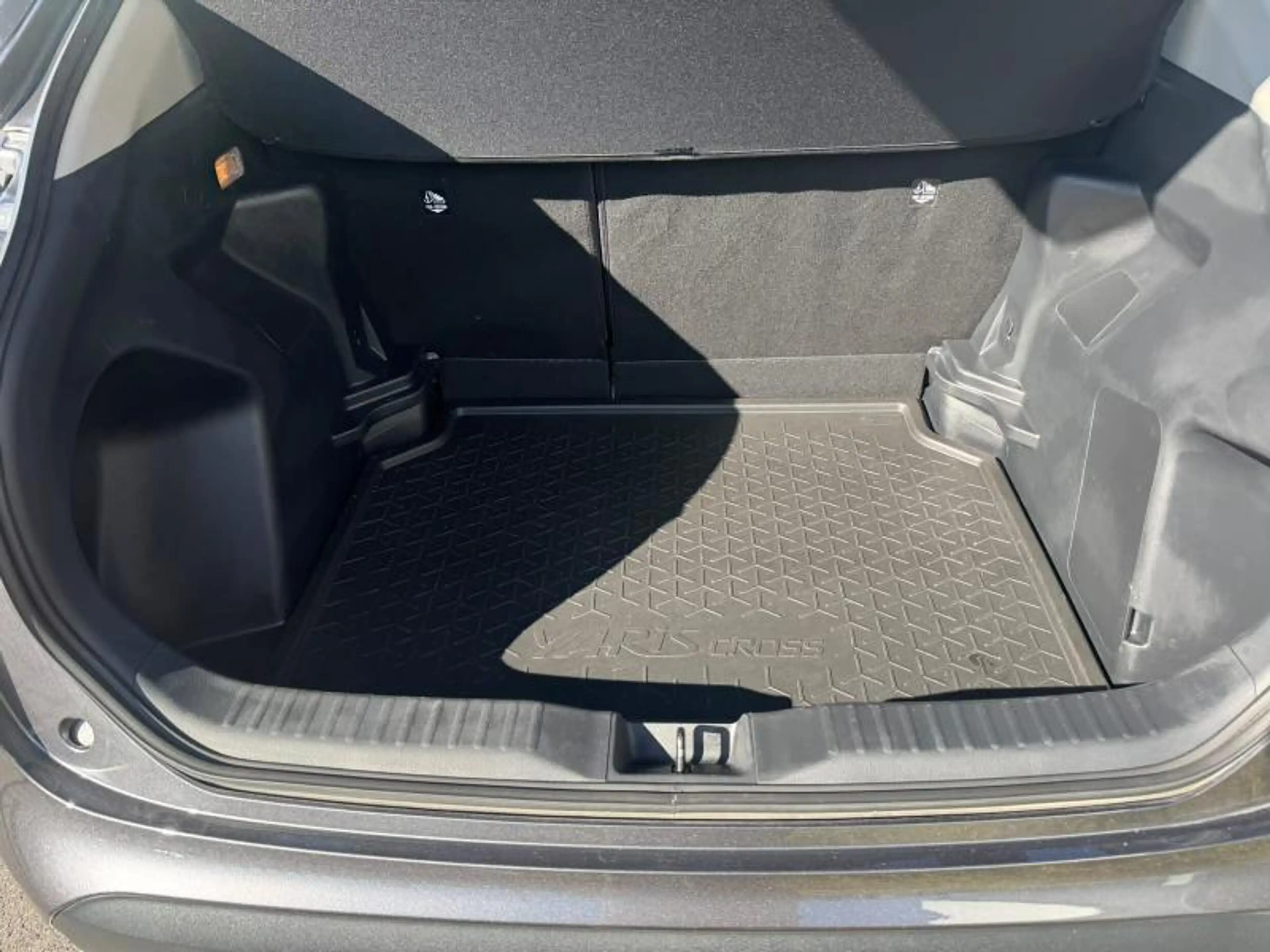 Toyota Yaris Cross 1.5  HEV 2WD CVT Dynamic — photo 7