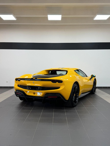 Ferrari 296 GTB Assetto Fiorano Carbonpaket — photo 13