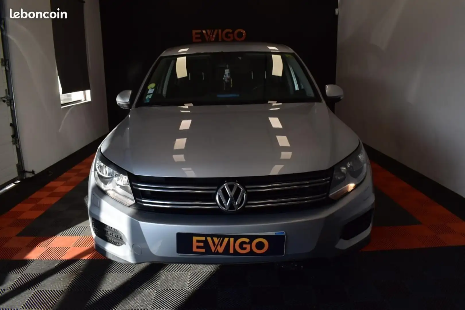 Volkswagen Tiguan 2.0 TDI 140 4MOTION SUIVI GARANTIE 6 A 60 MOIS Gris - 2