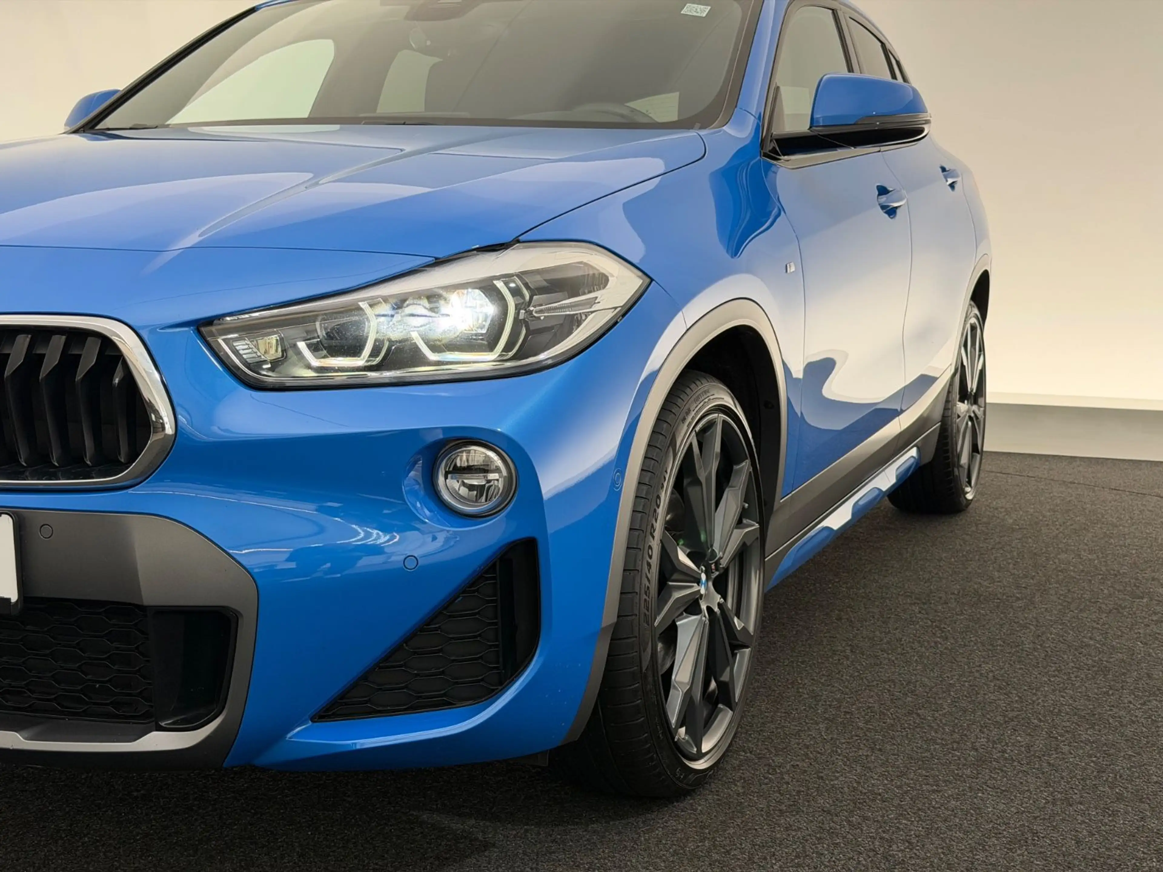 BMW X2 sDrive18d*M SPORT X*LED-R.KAM-HiFi-ACC-HUD-20 — photo 14