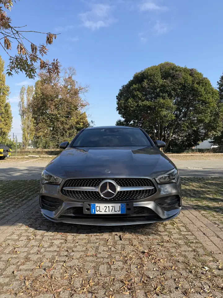 Mercedes-Benz CLA 200