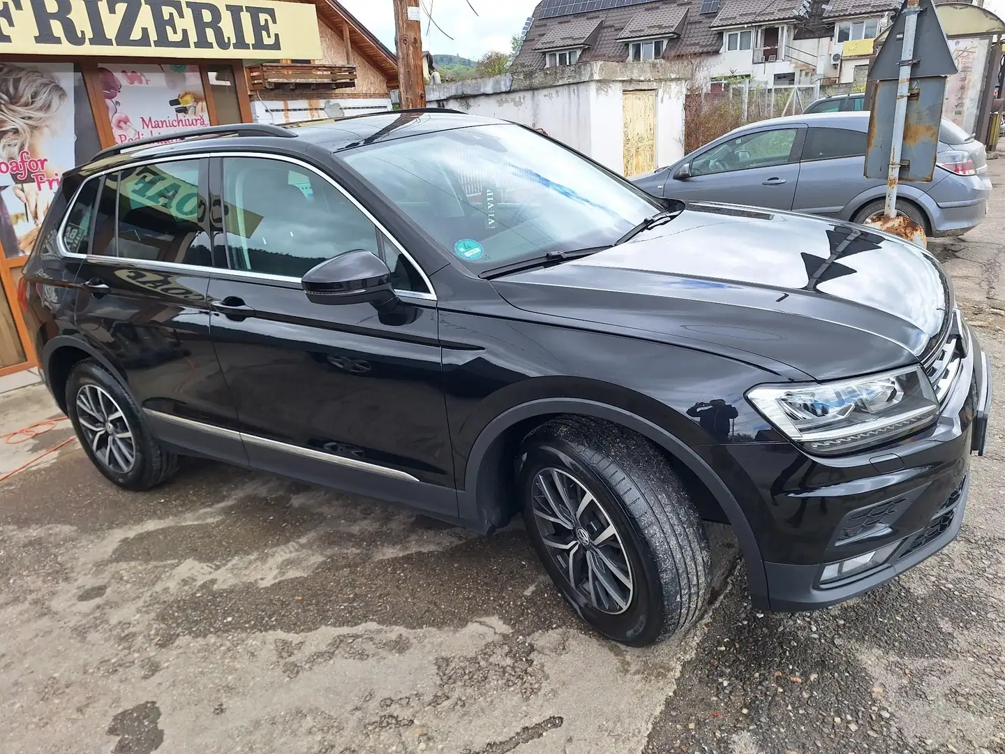 Volkswagen Tiguan Allspace 2.0 TDI SCR DSG IQ.DRIVE Negro - 1