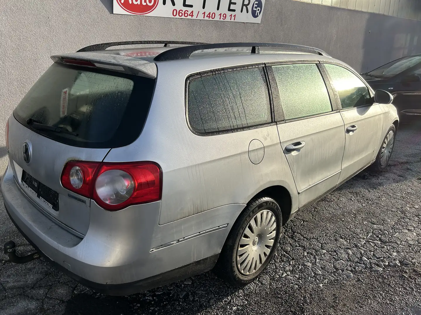 Volkswagen Passat Variant BlueMotion Grau - 2