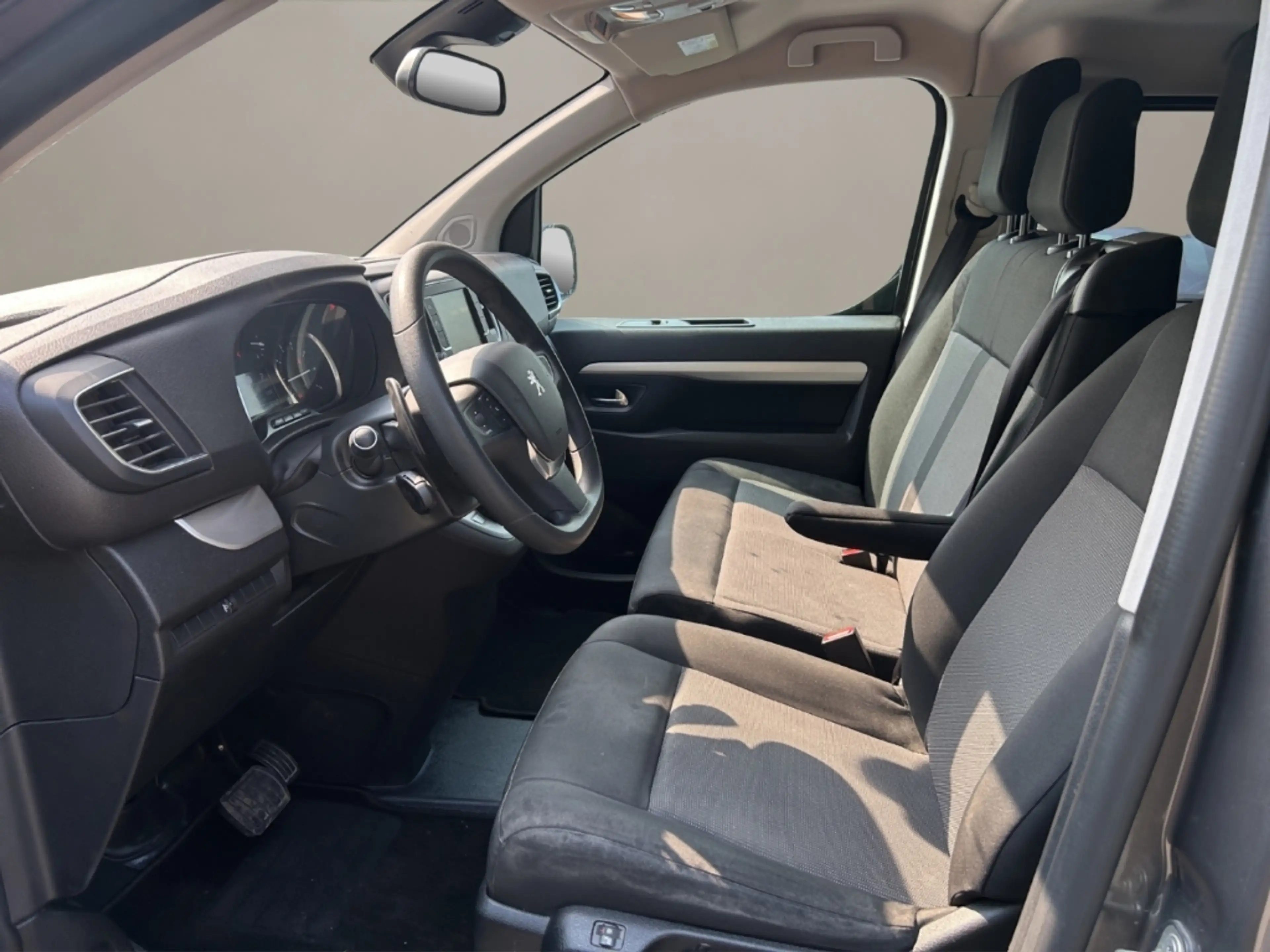 Peugeot Traveller Business,Climatronic,AHK,R.Kamera,Tempomat,Parksen — photo 8