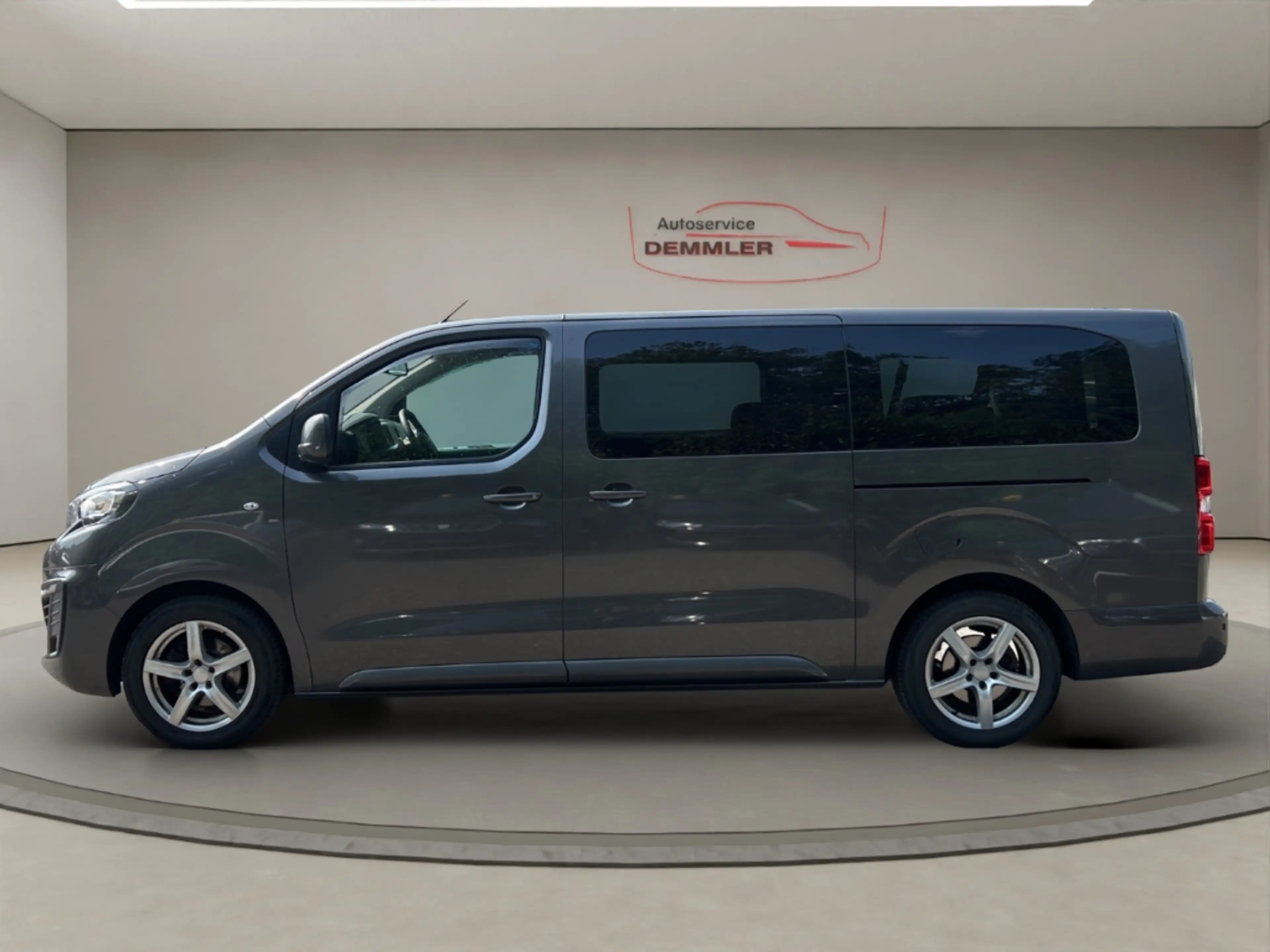 Peugeot Traveller Business,Climatronic,AHK,R.Kamera,Tempomat,Parksen — photo 7