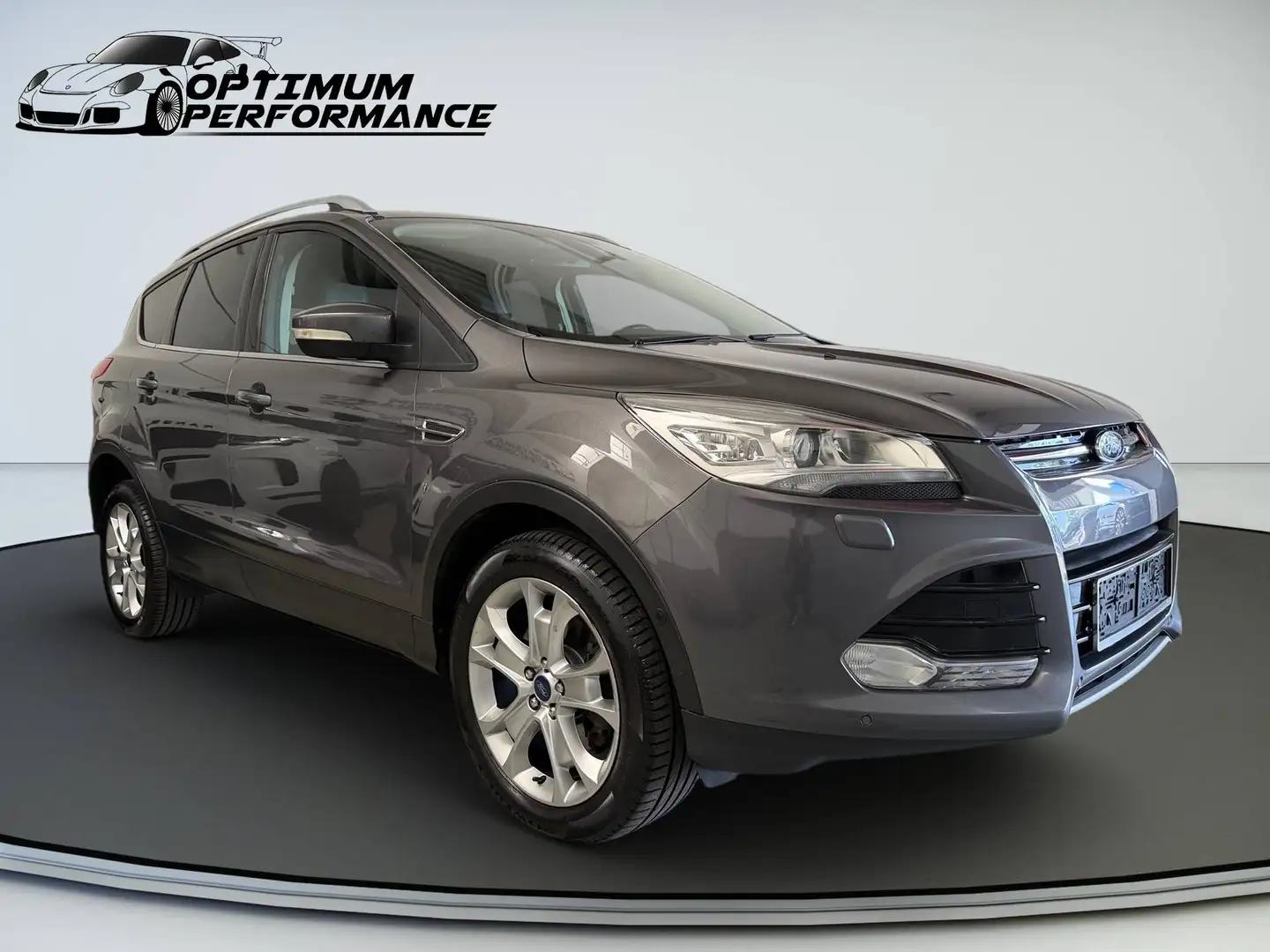 Ford Kuga Titanium ST-Line 2.0D 4WD Grau - 2