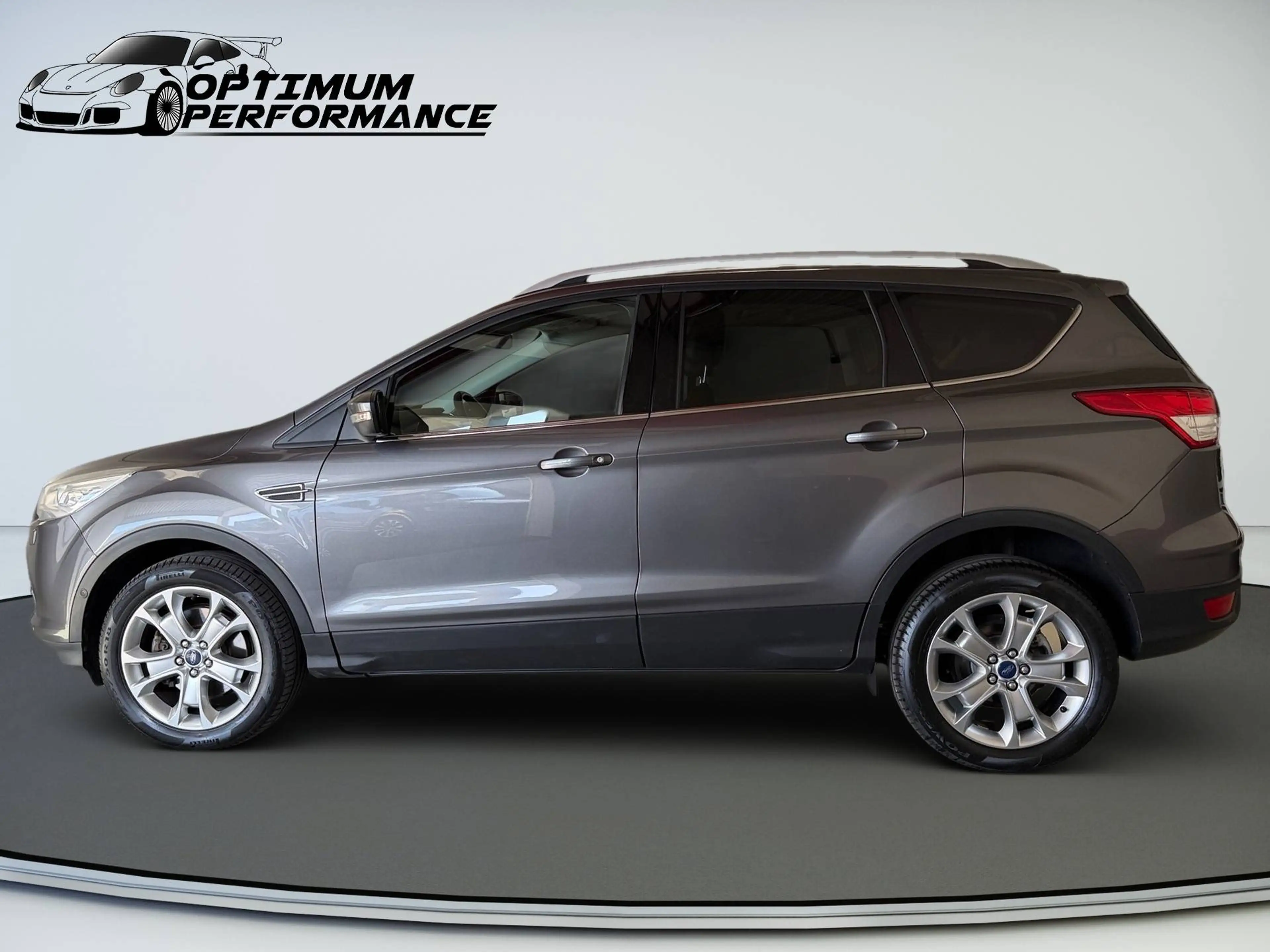 Ford Kuga Titanium ST-Line 2.0D 4WD — photo 8
