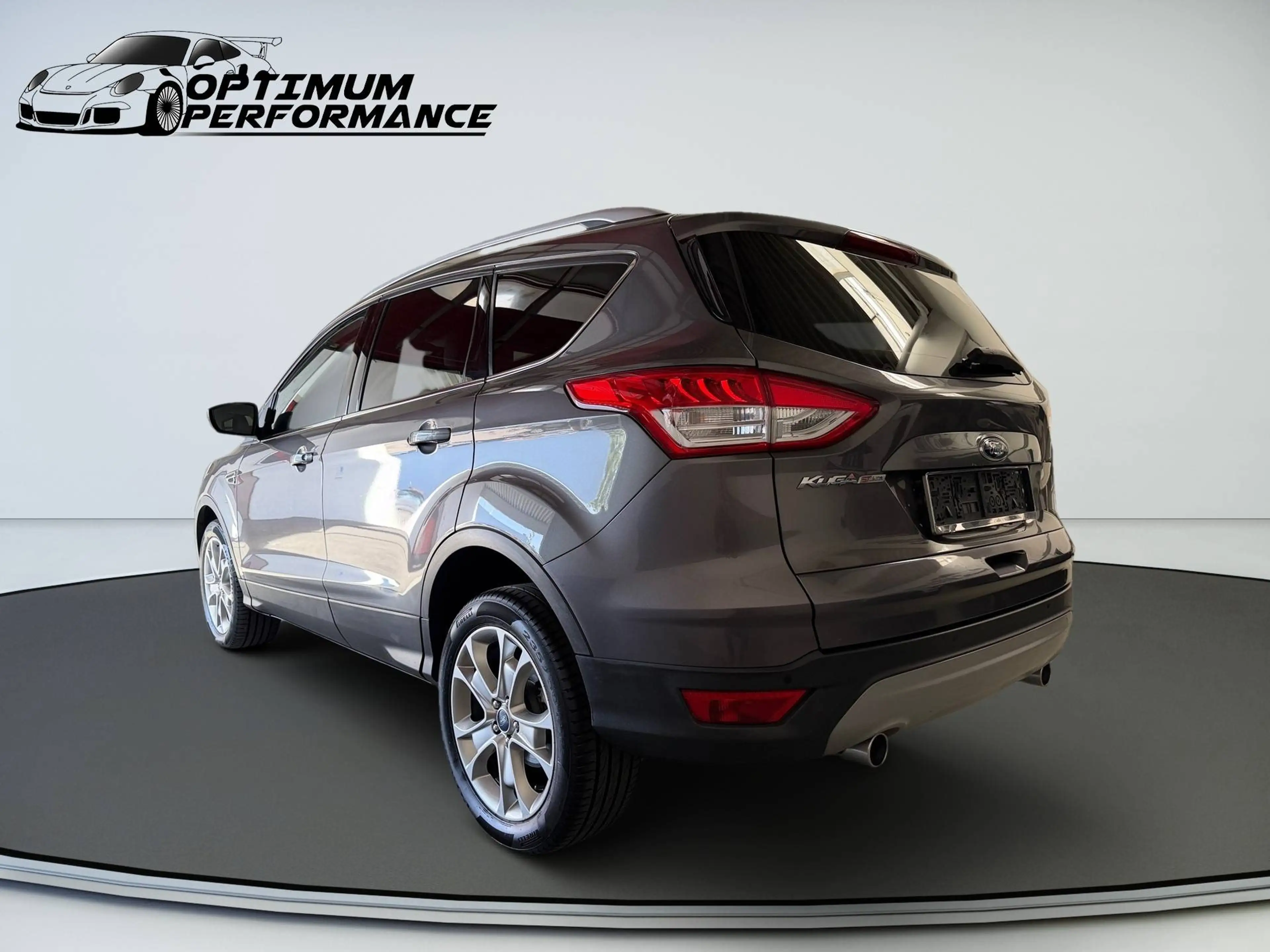 Ford Kuga Titanium ST-Line 2.0D 4WD — photo 4
