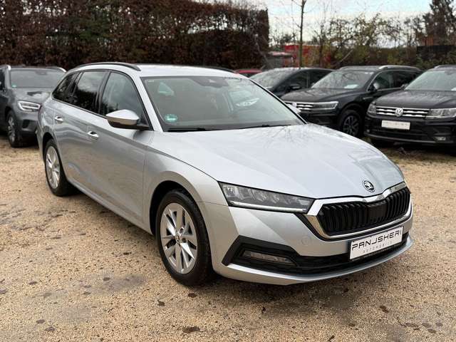 Imagine Skoda Octavia Combi 2.0 TDI DSG Ambition LED AppleCar