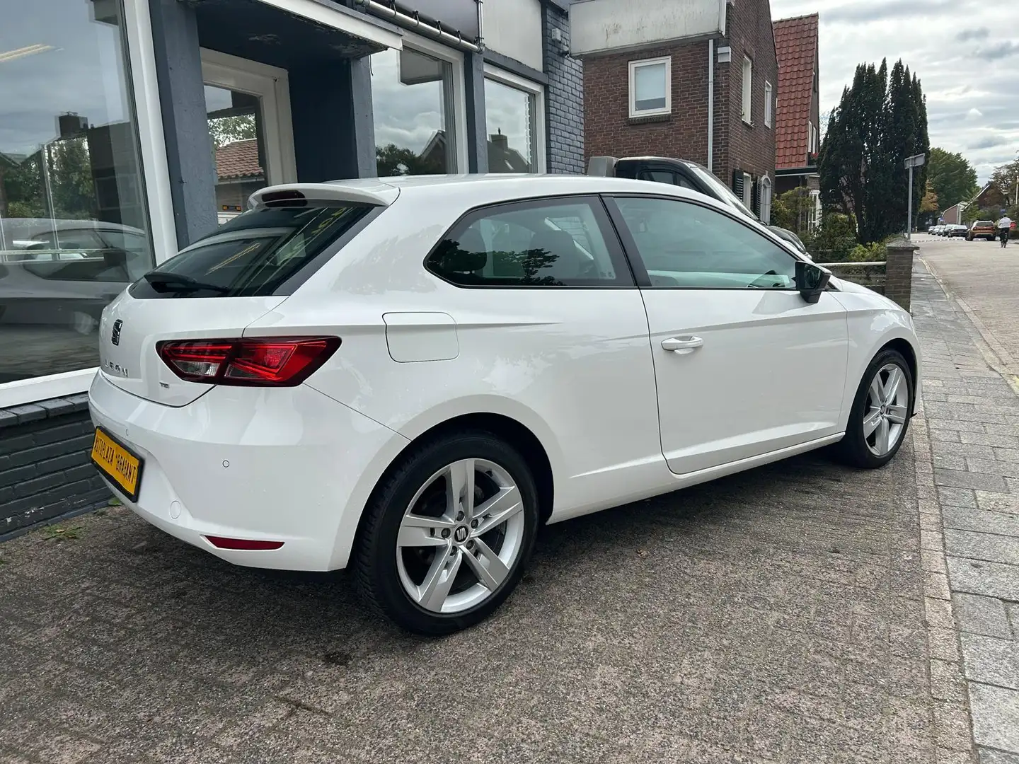 SEAT Leon SC 1.2 TSI Style Business/ AUTOMAAT/ CRUISE/ CLIMA - 2