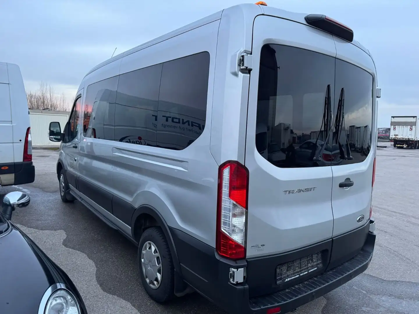 Ford Transit Kombi 310 L3 Trend 9 Sitze Argento - 2