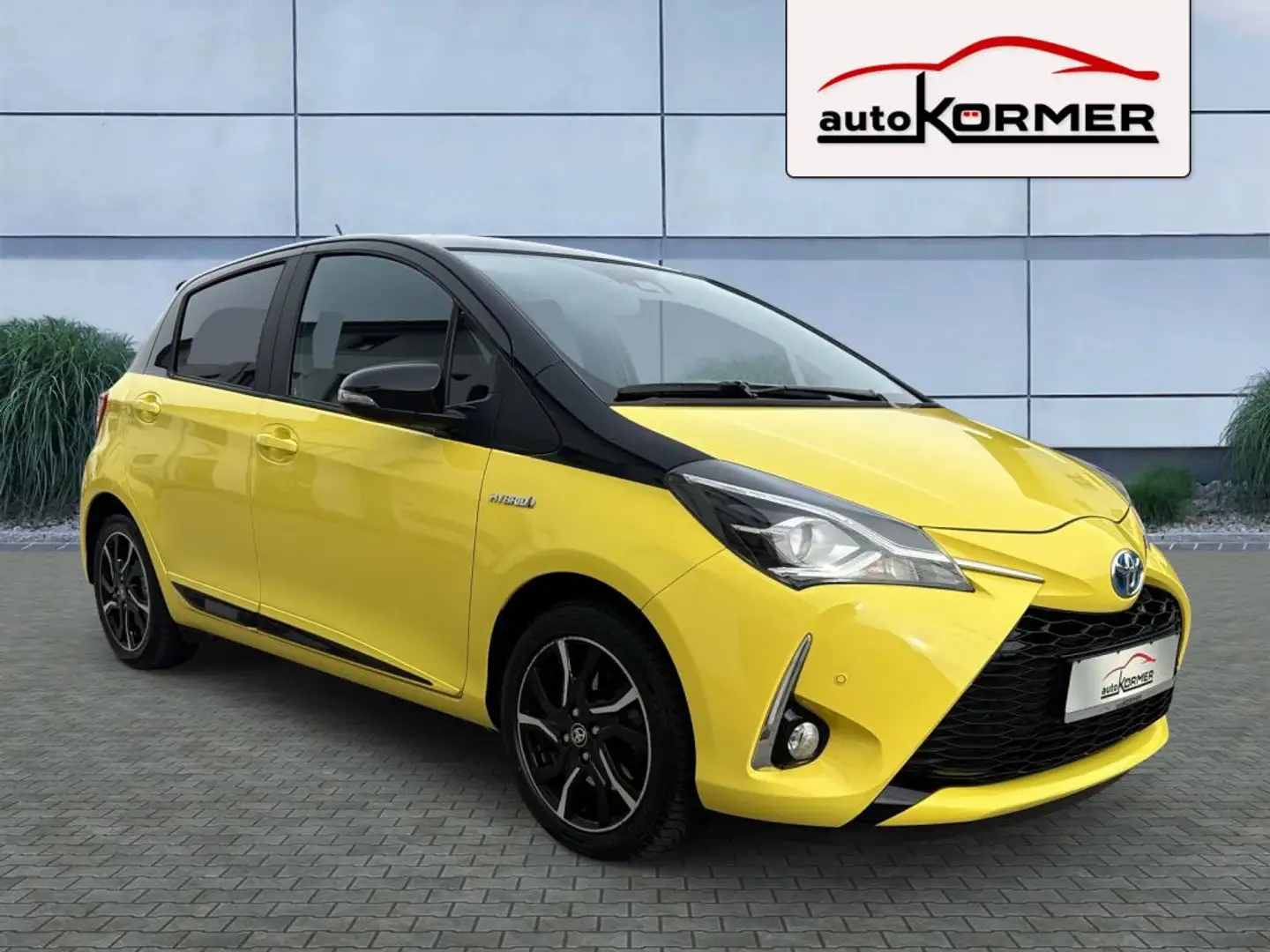 Toyota Yaris Hybrid 1.5 Style Pano,Navi,Sitzhzg.,PDC,Allwetter Jaune - 1