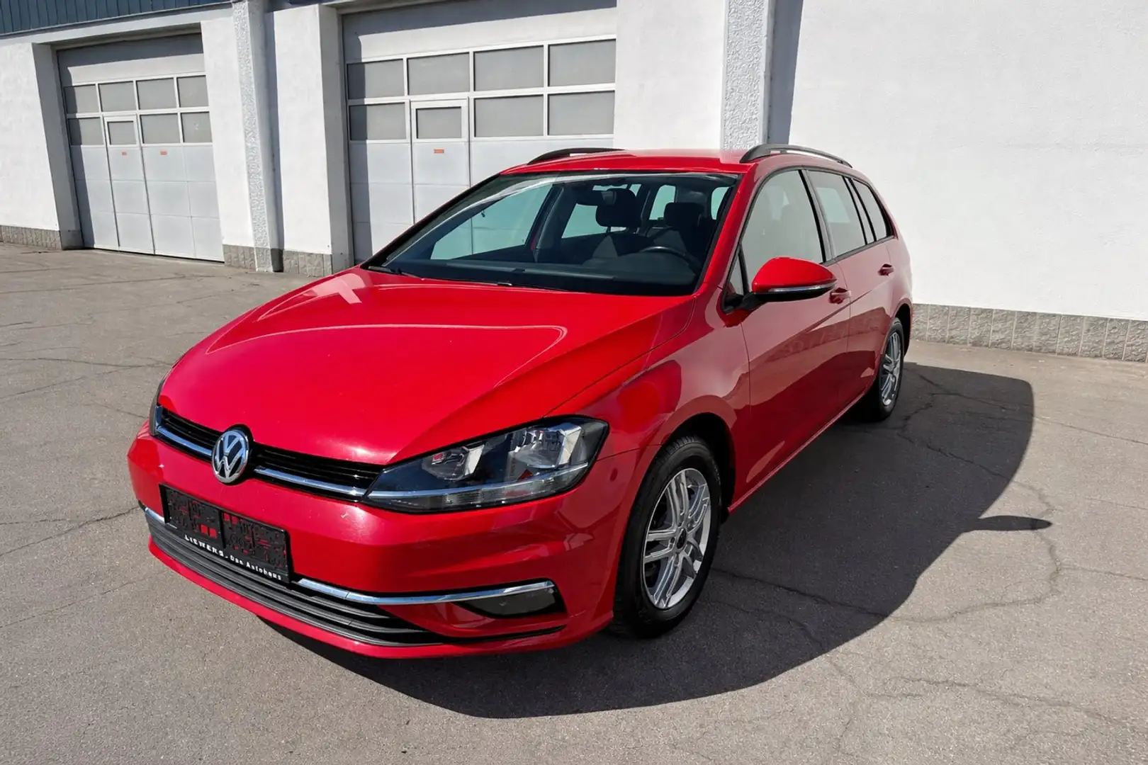Volkswagen Golf Variant Rabbit TDI SCR Rot - 1