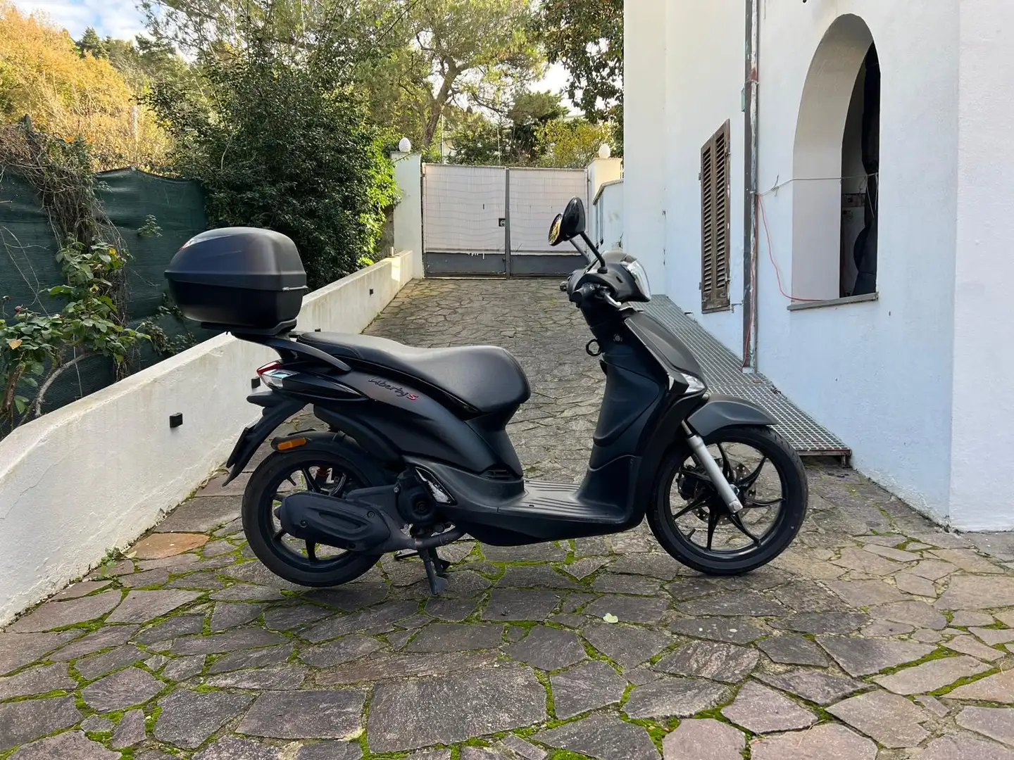 Piaggio Liberty 50 Bauletto e Parabrezza - 1