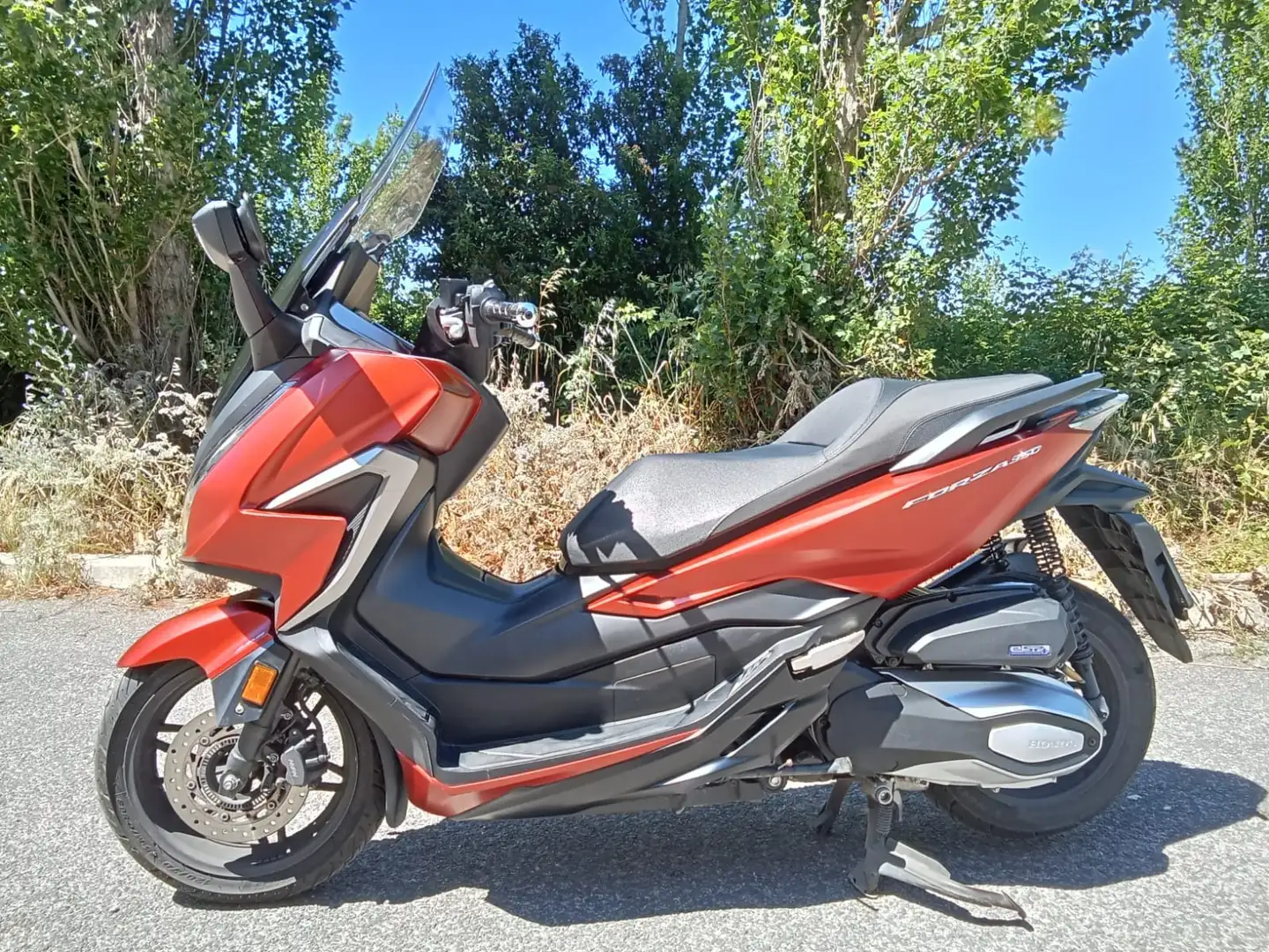 Honda Forza 350 Rojo - 2