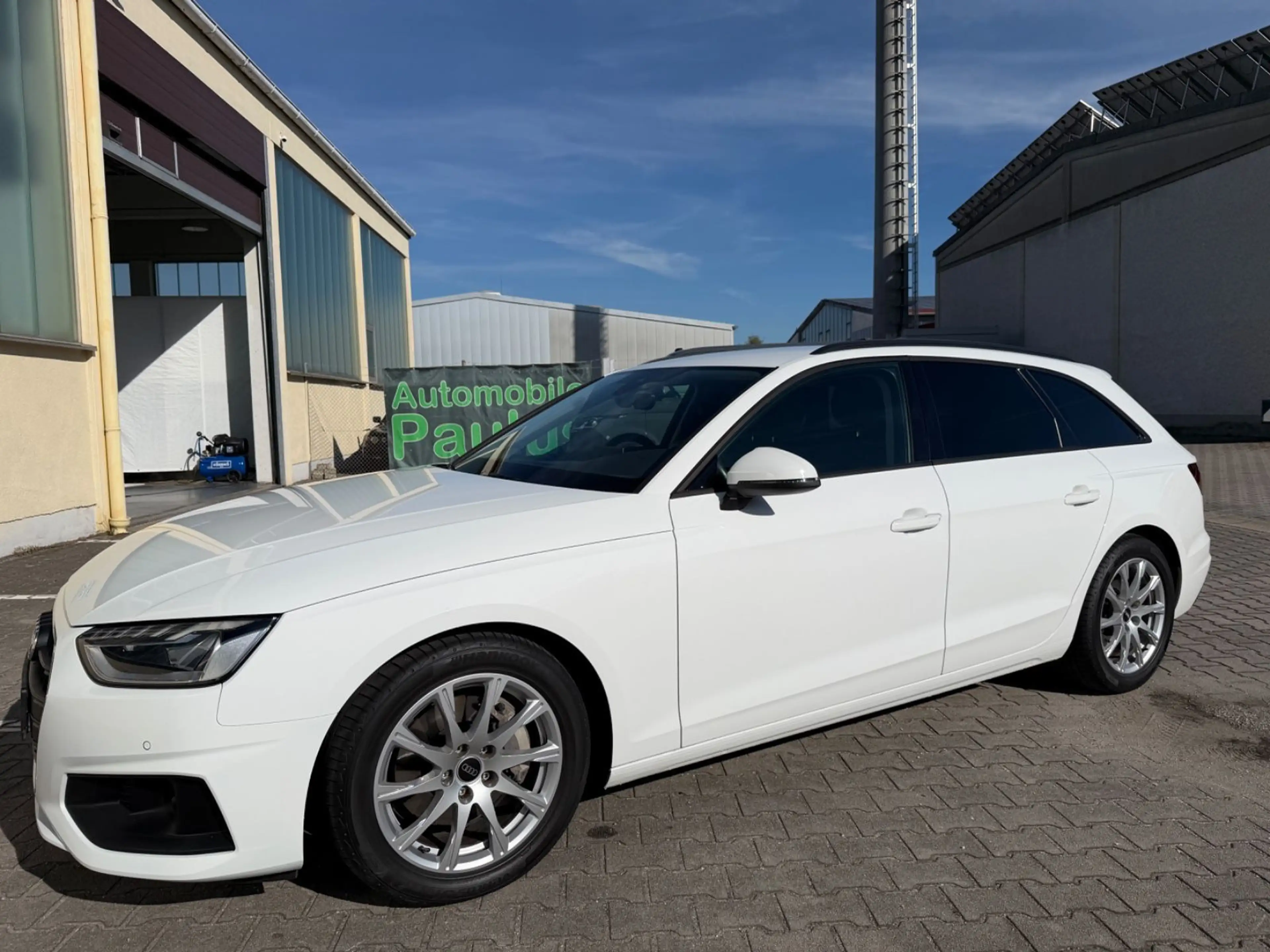 Audi A4 Avant 40 TDI DSG°AHK°LED°NAVI°STANDHZG.°