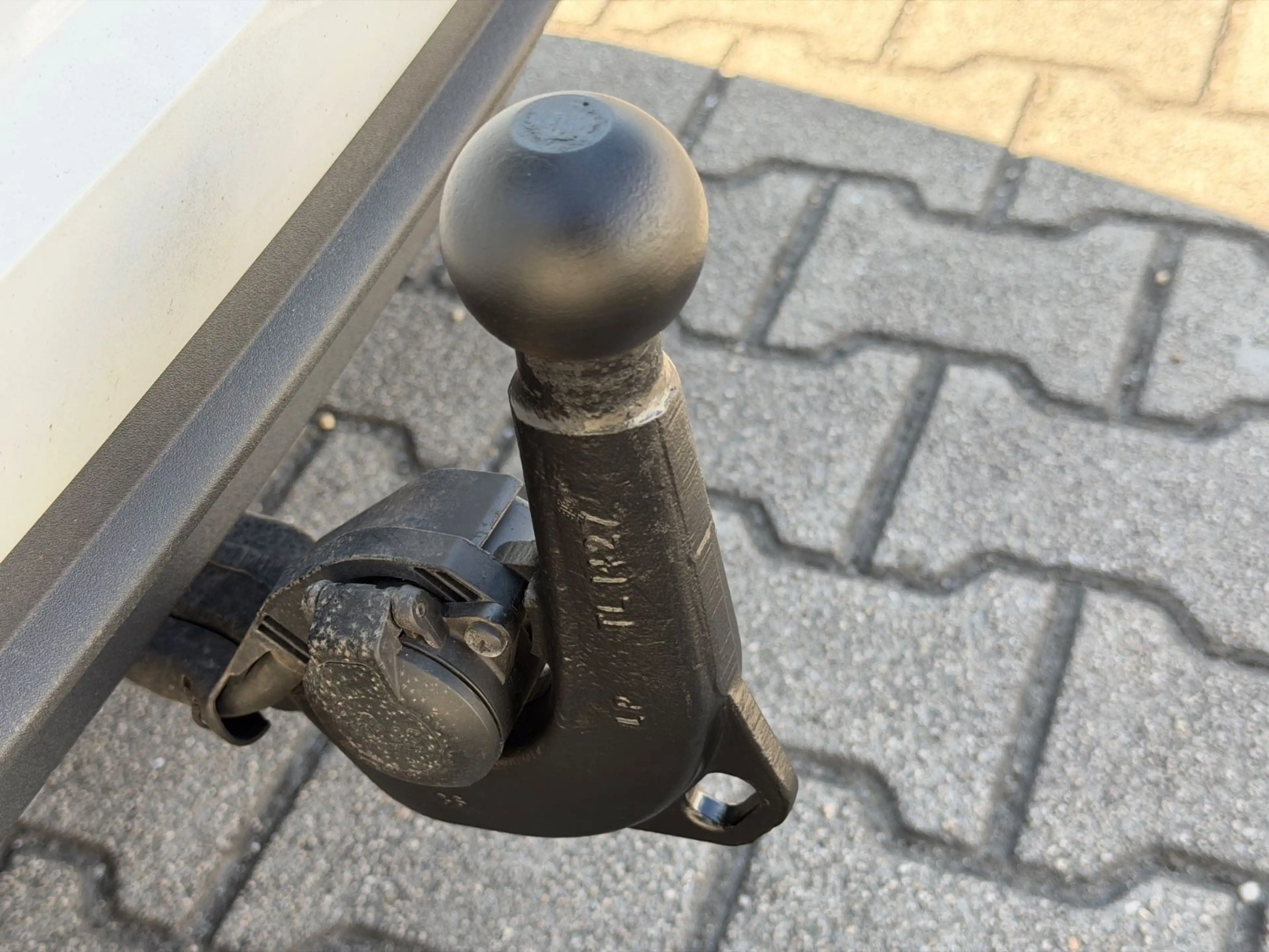 Audi A4 Avant 40 TDI DSG°AHK°LED°NAVI°STANDHZG.° — photo 28
