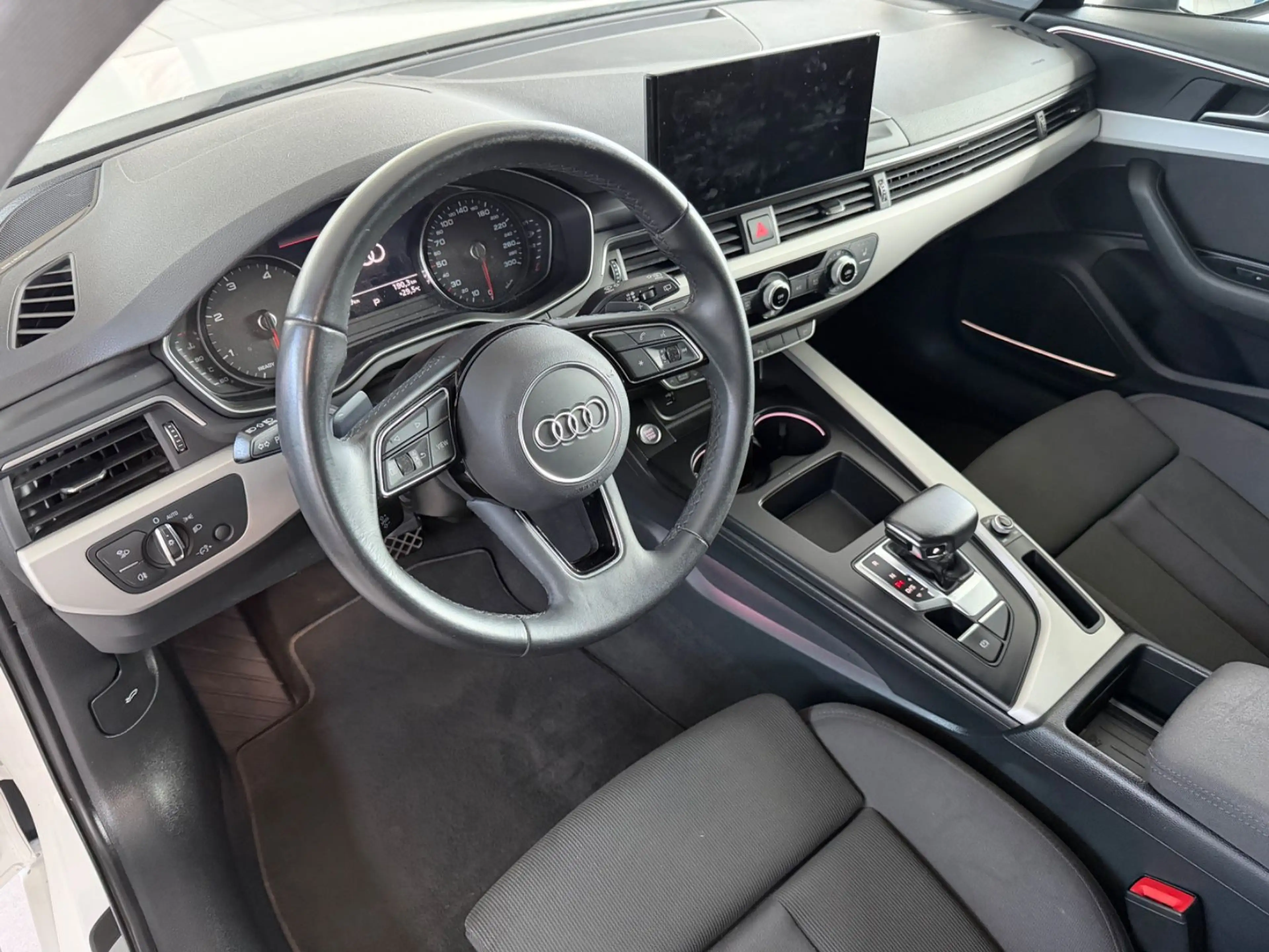 Audi A4 Avant 40 TDI DSG°AHK°LED°NAVI°STANDHZG.° — photo 18