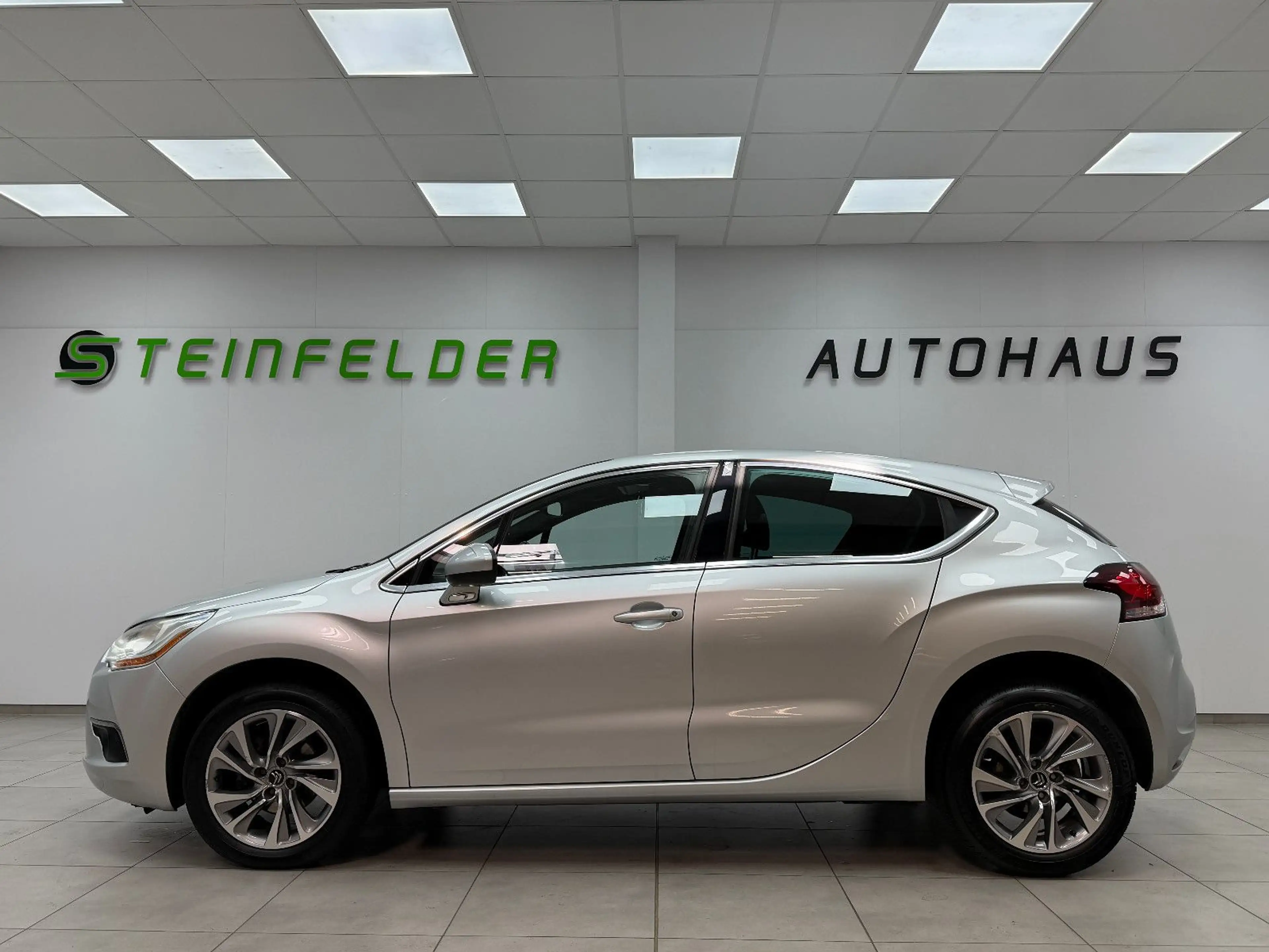 Citroen DS4 SoChic TEMPOMAT / MASSAGESITZE / SITZHEIZUNG — photo 4
