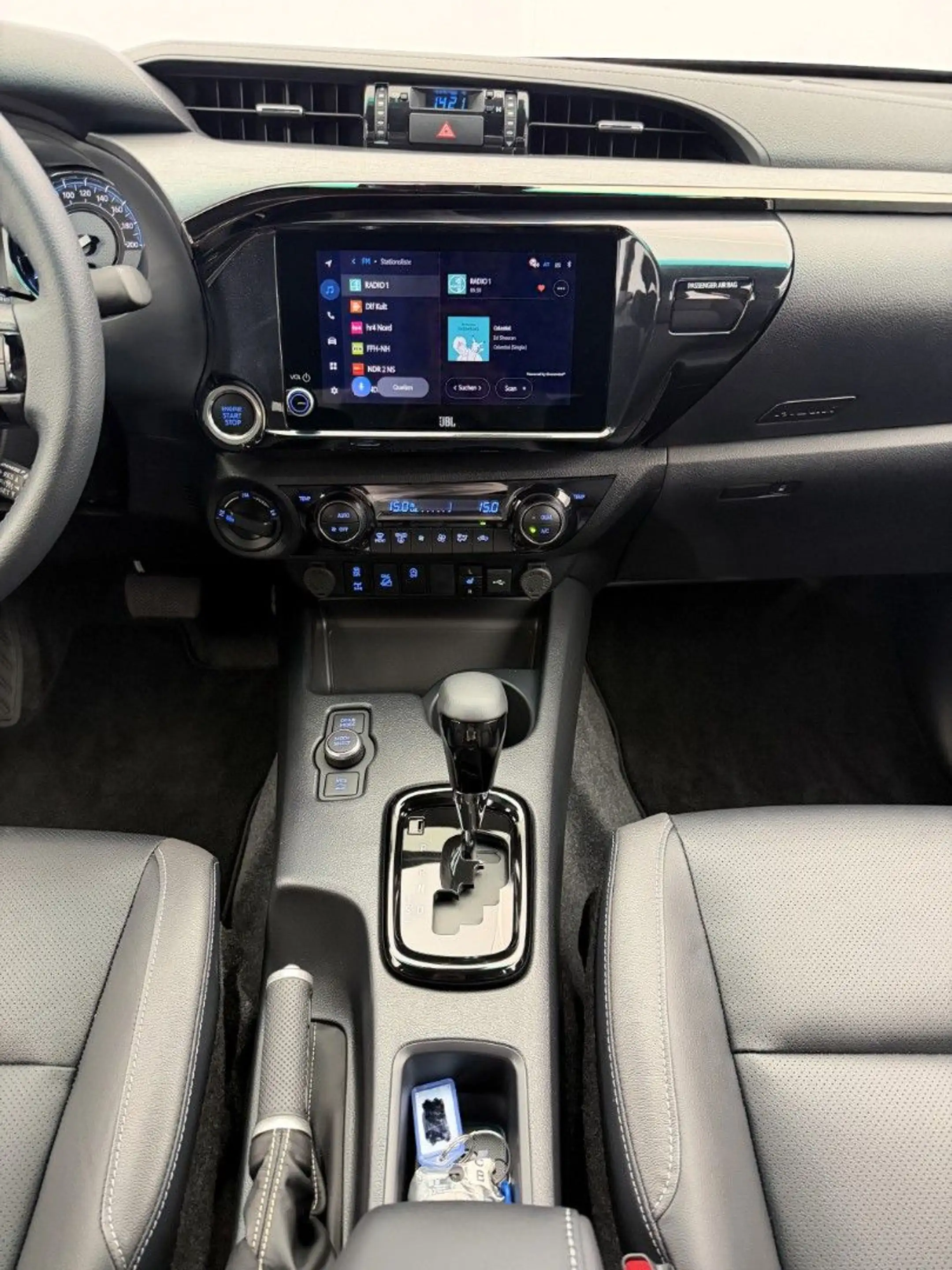 Toyota Hilux 2.8 D4-D Invincible °Mild HYBRID°AHK°Wanne — photo 13