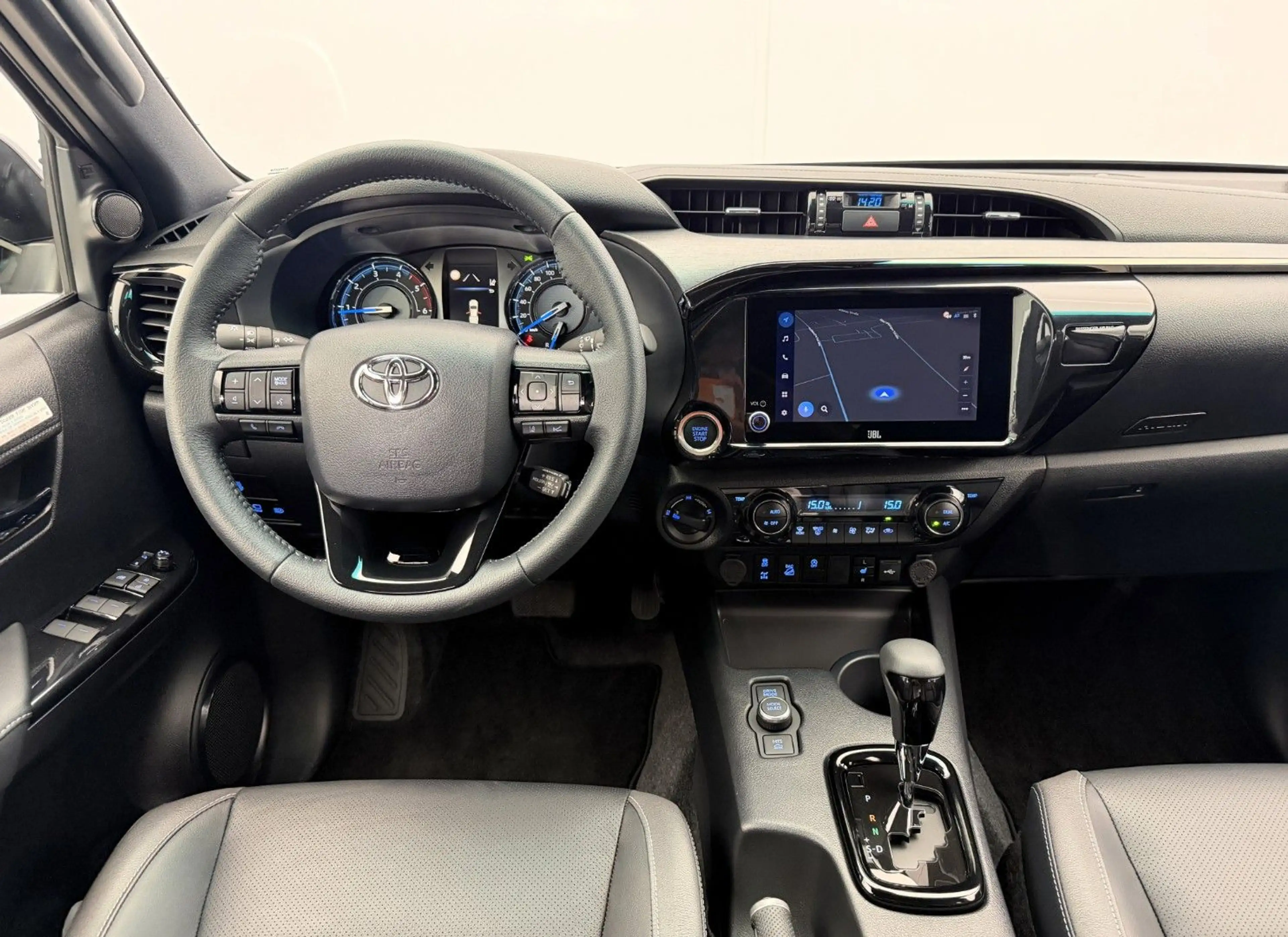 Toyota Hilux 2.8 D4-D Invincible °Mild HYBRID°AHK°Wanne — photo 2