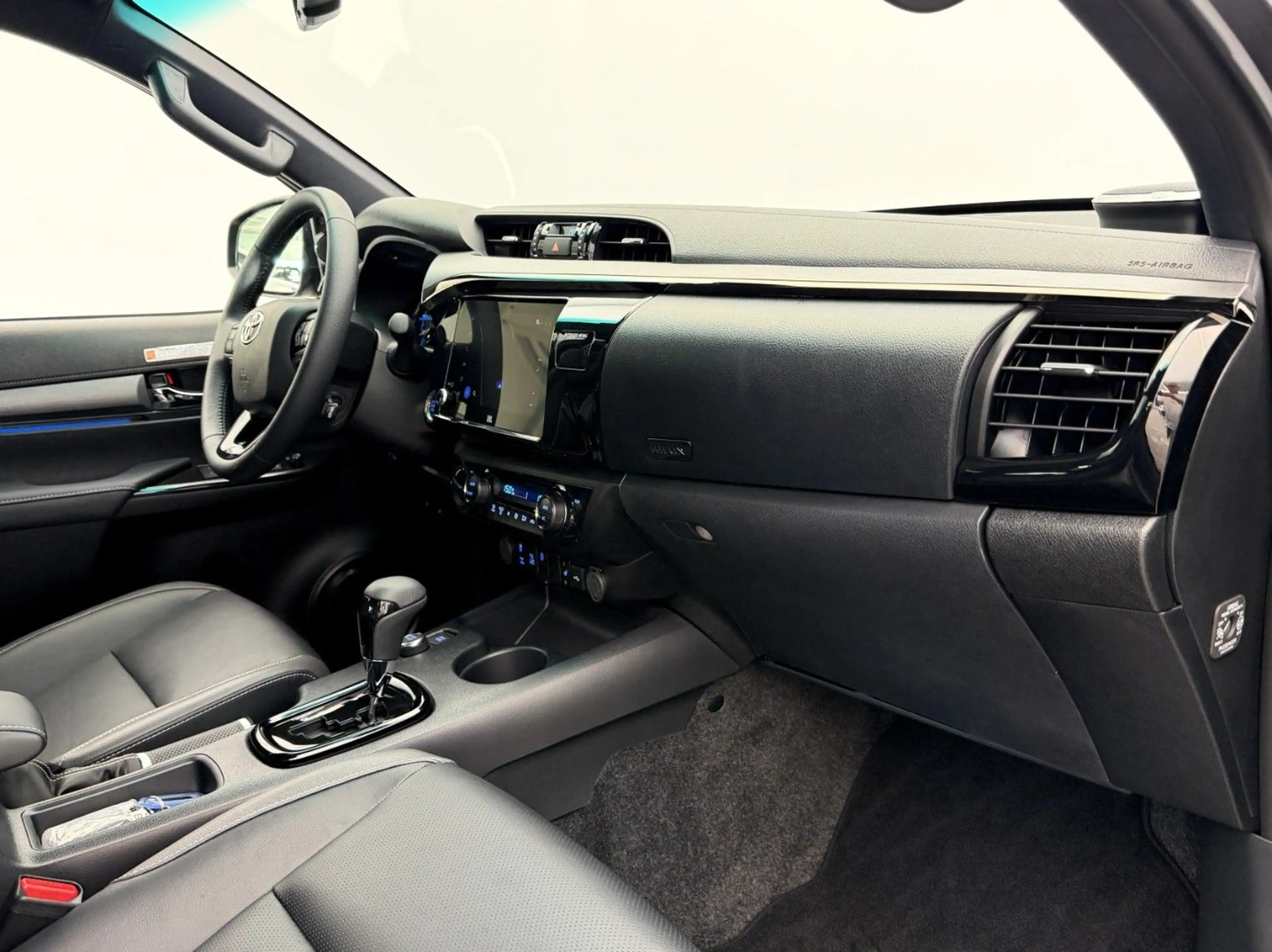 Toyota Hilux 2.8 D4-D Invincible °Mild HYBRID°AHK°Wanne — photo 12