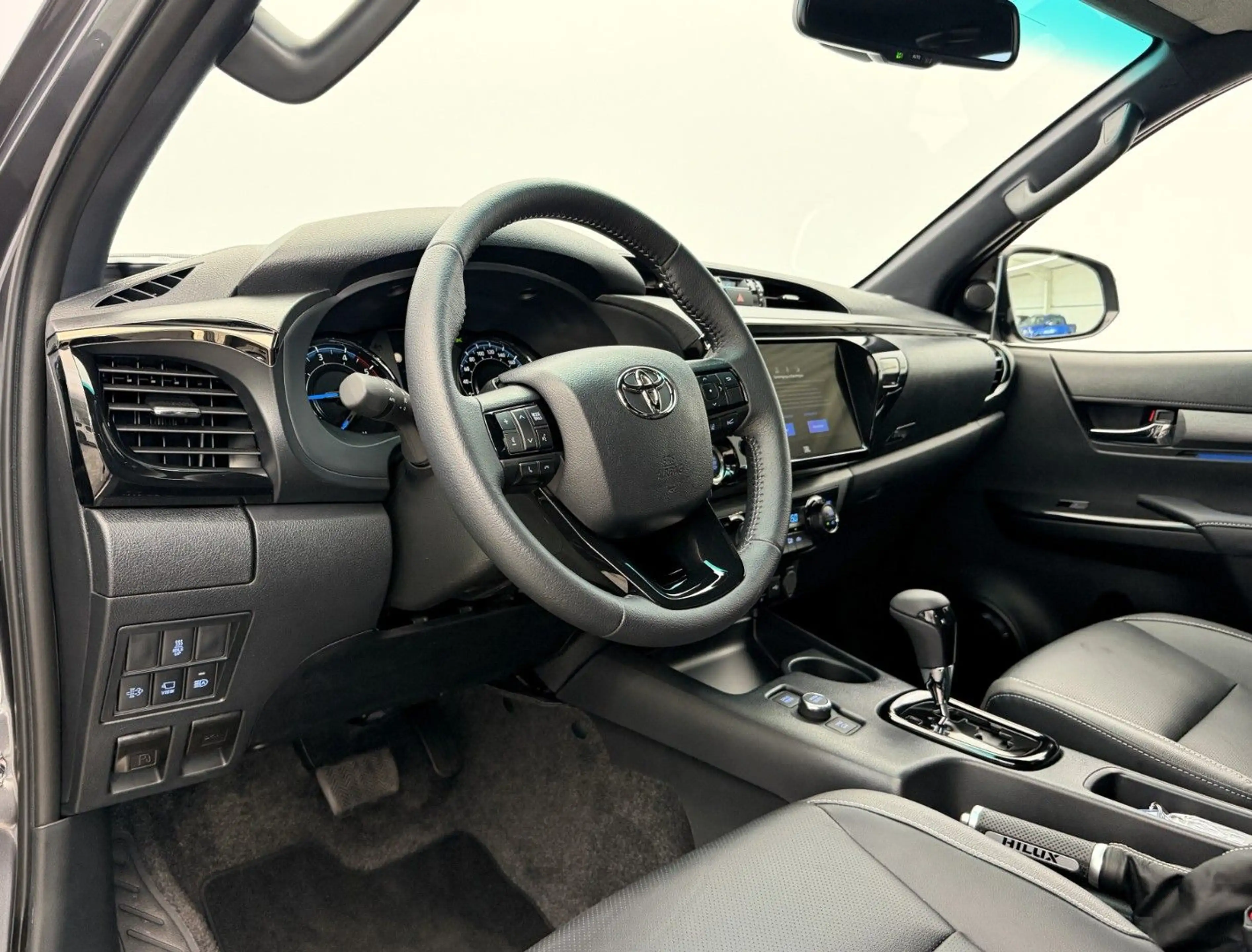 Toyota Hilux 2.8 D4-D Invincible °Mild HYBRID°AHK°Wanne — photo 10