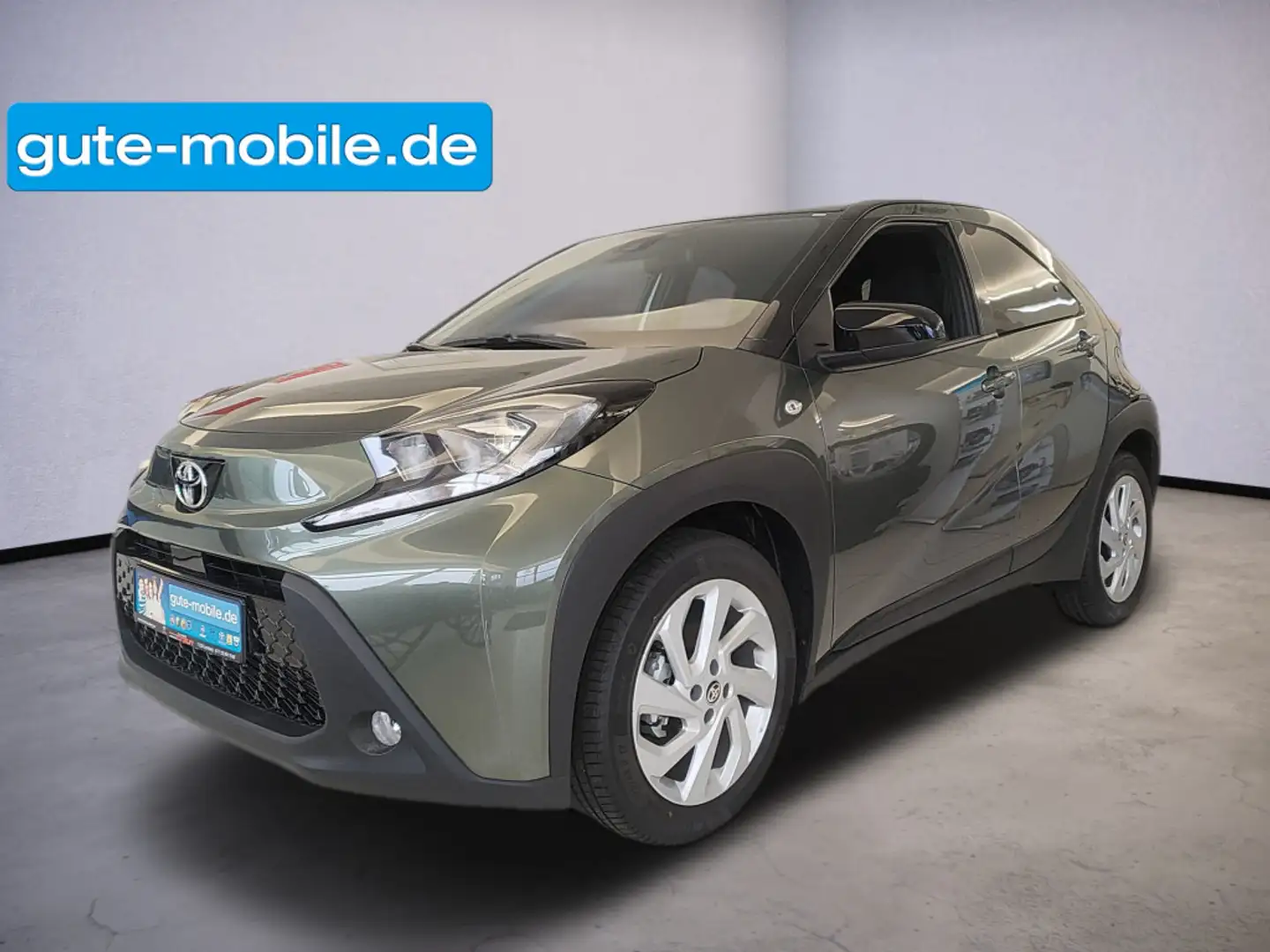 Toyota Aygo Pulse*Kamera*Sitzheizung 1,0-l-VVT-i 5-Gang-Schalt Zelená - 1
