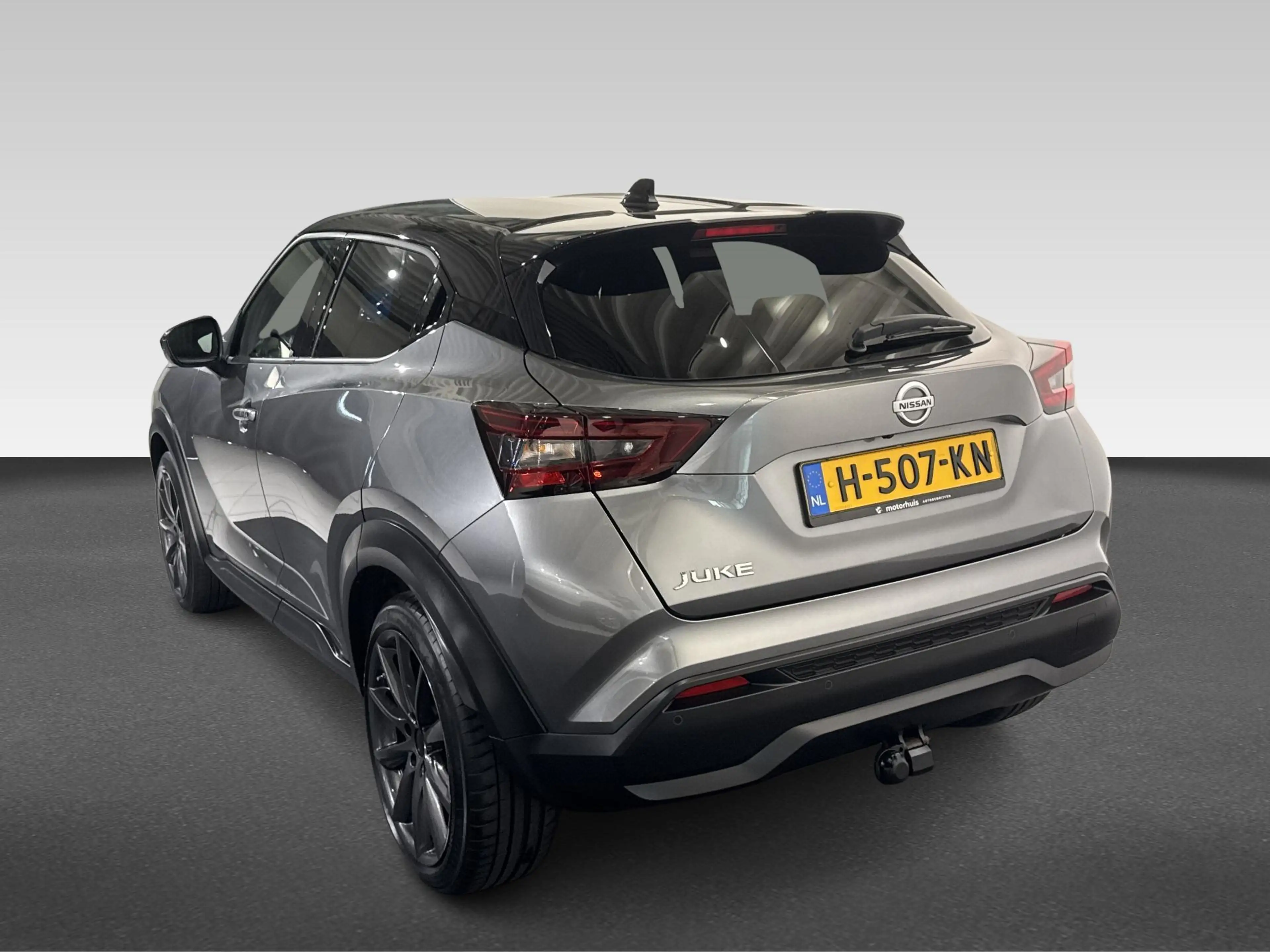 Nissan Juke 1.0 DIG-T Premiere Edition — photo 3