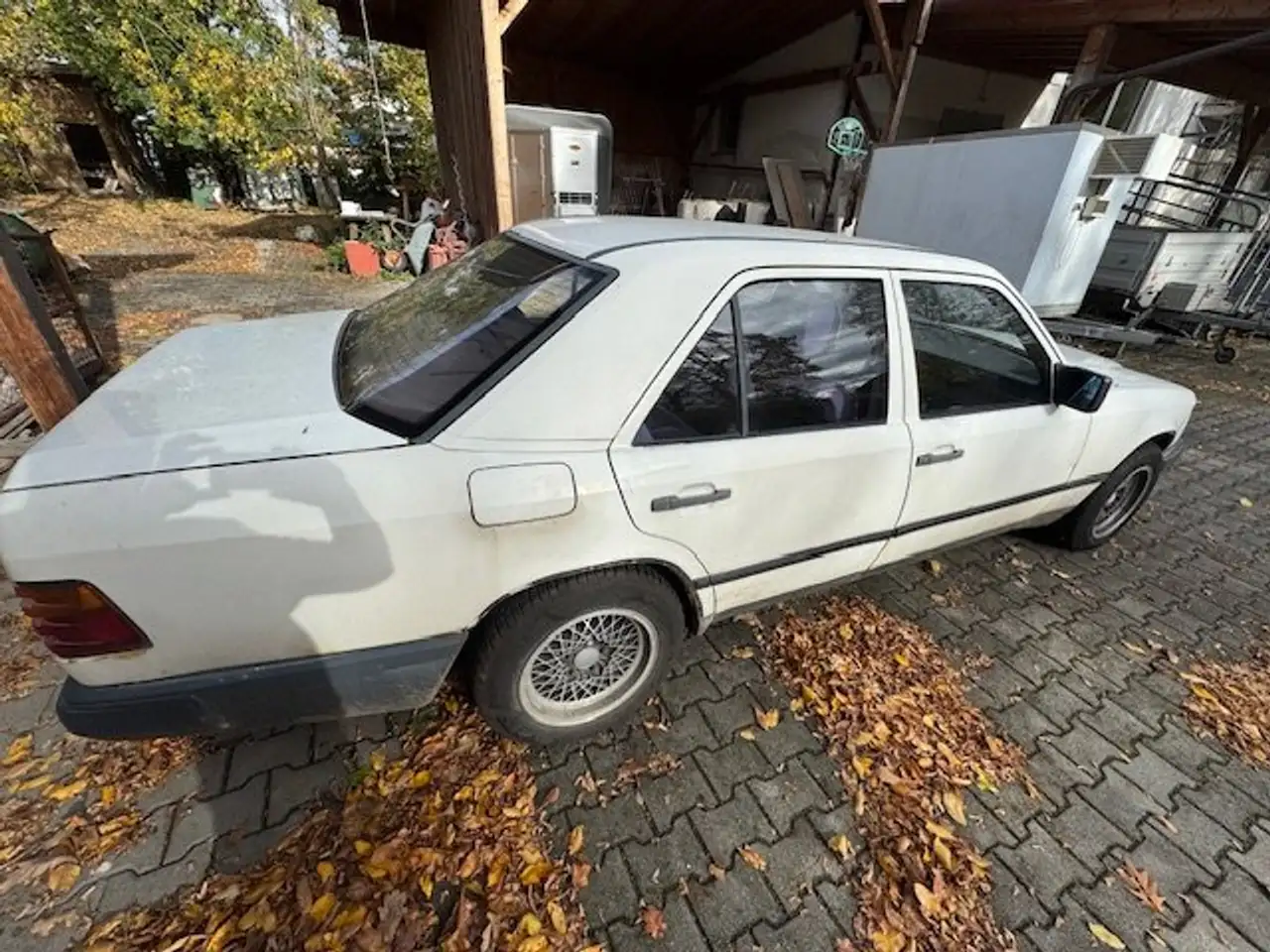 Mercedes-Benz Baureihe 124 E-Klasse D 124W, foto 6