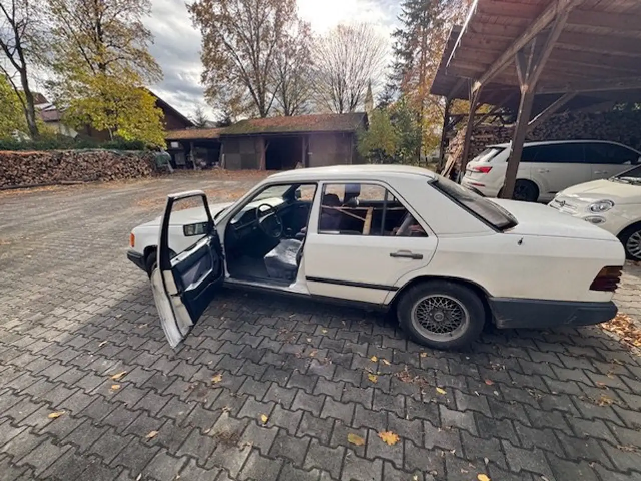Mercedes-Benz Baureihe 124 E-Klasse D 124W, foto 4