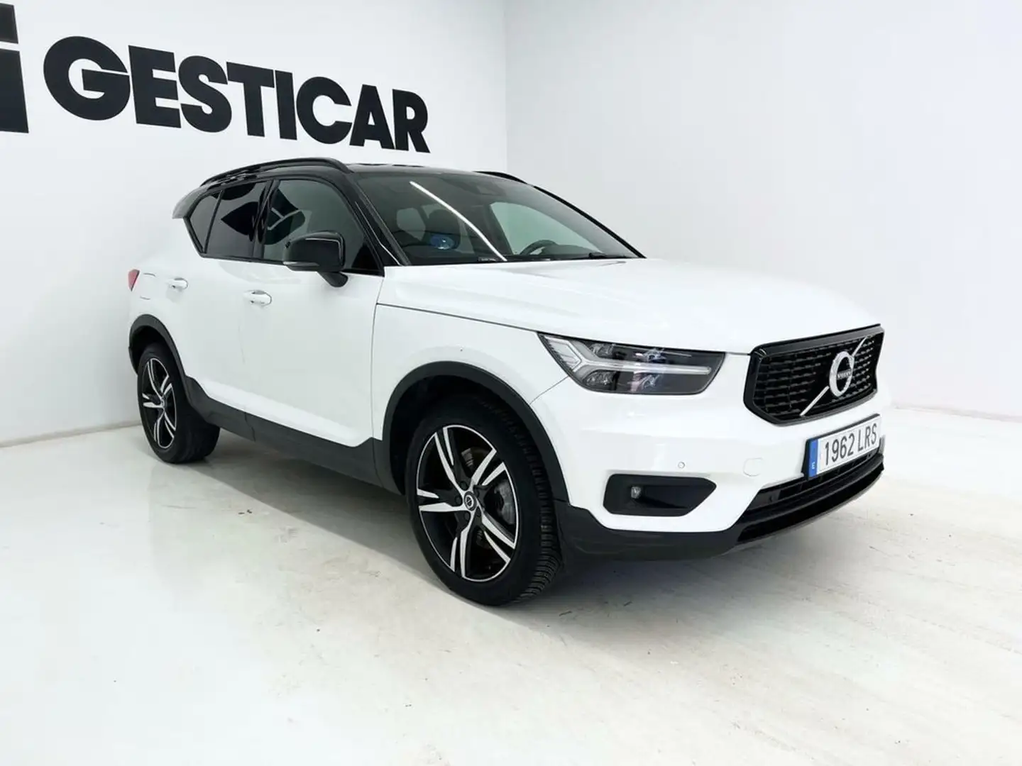 Volvo XC40 T5 TWIN RECHARGE R-DESIGN AUTO Blanc - 2