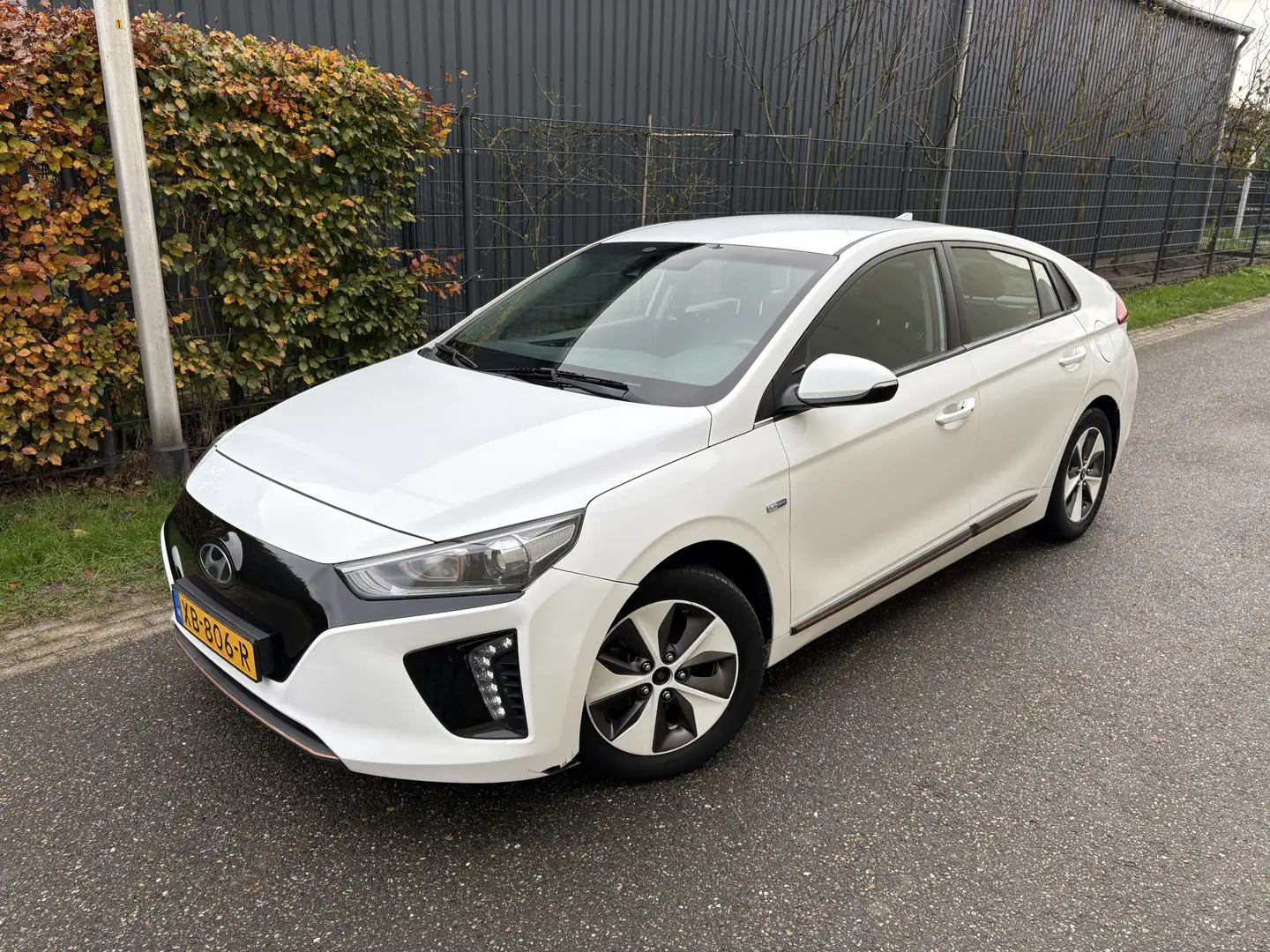 Hyundai IONIQ Comfort EV / AUTOMAAT / NAVI / INFINITY / CRUISE / Wit - 2